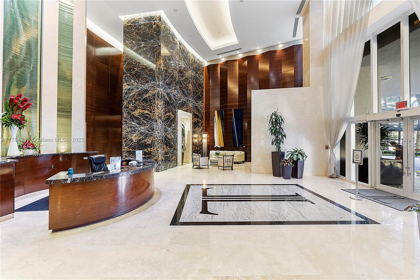 15811 Collins Ave # 1707