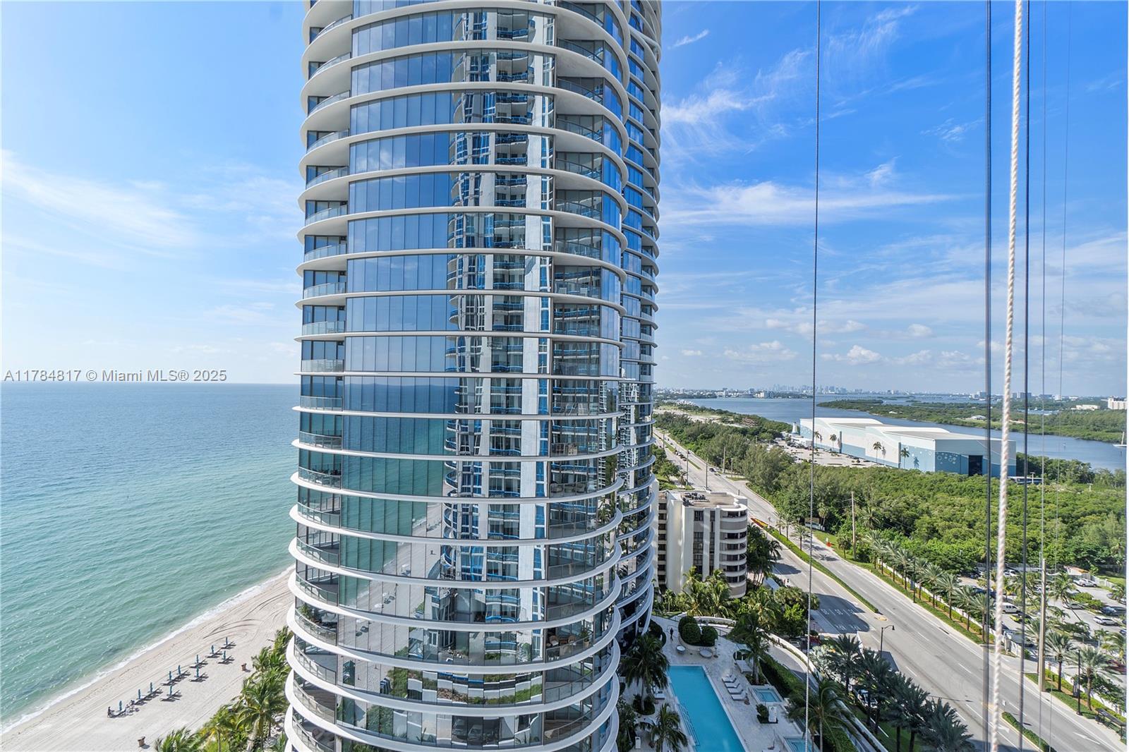 15811 Collins Ave # 1707