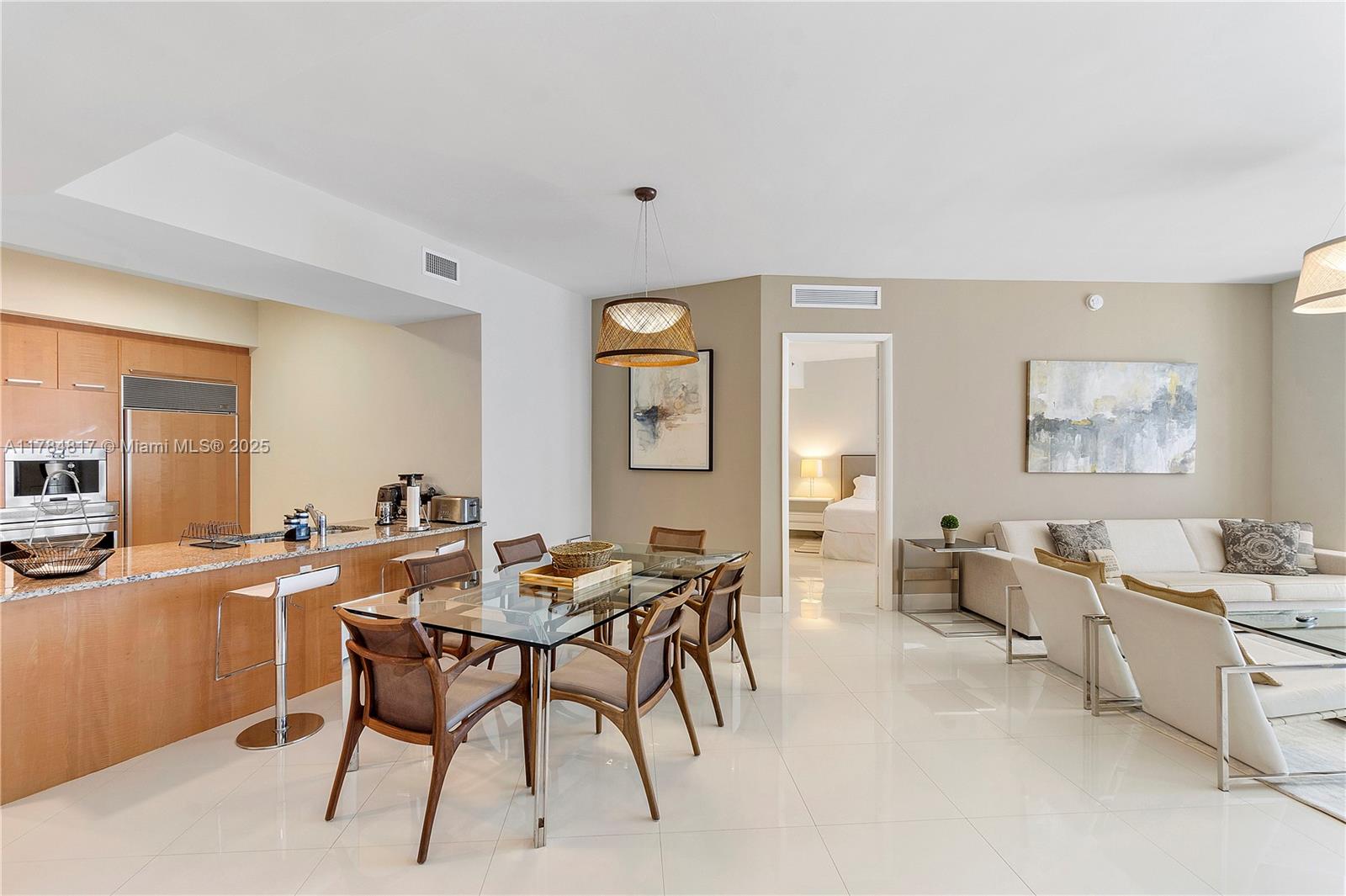 15811 Collins Ave # 1707