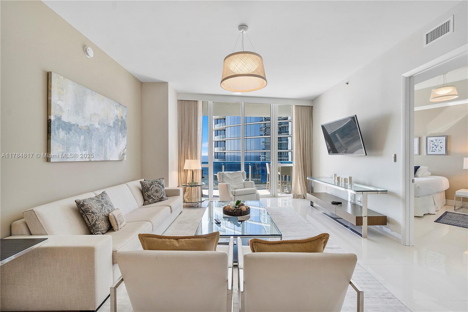 15811 Collins Ave # 1707