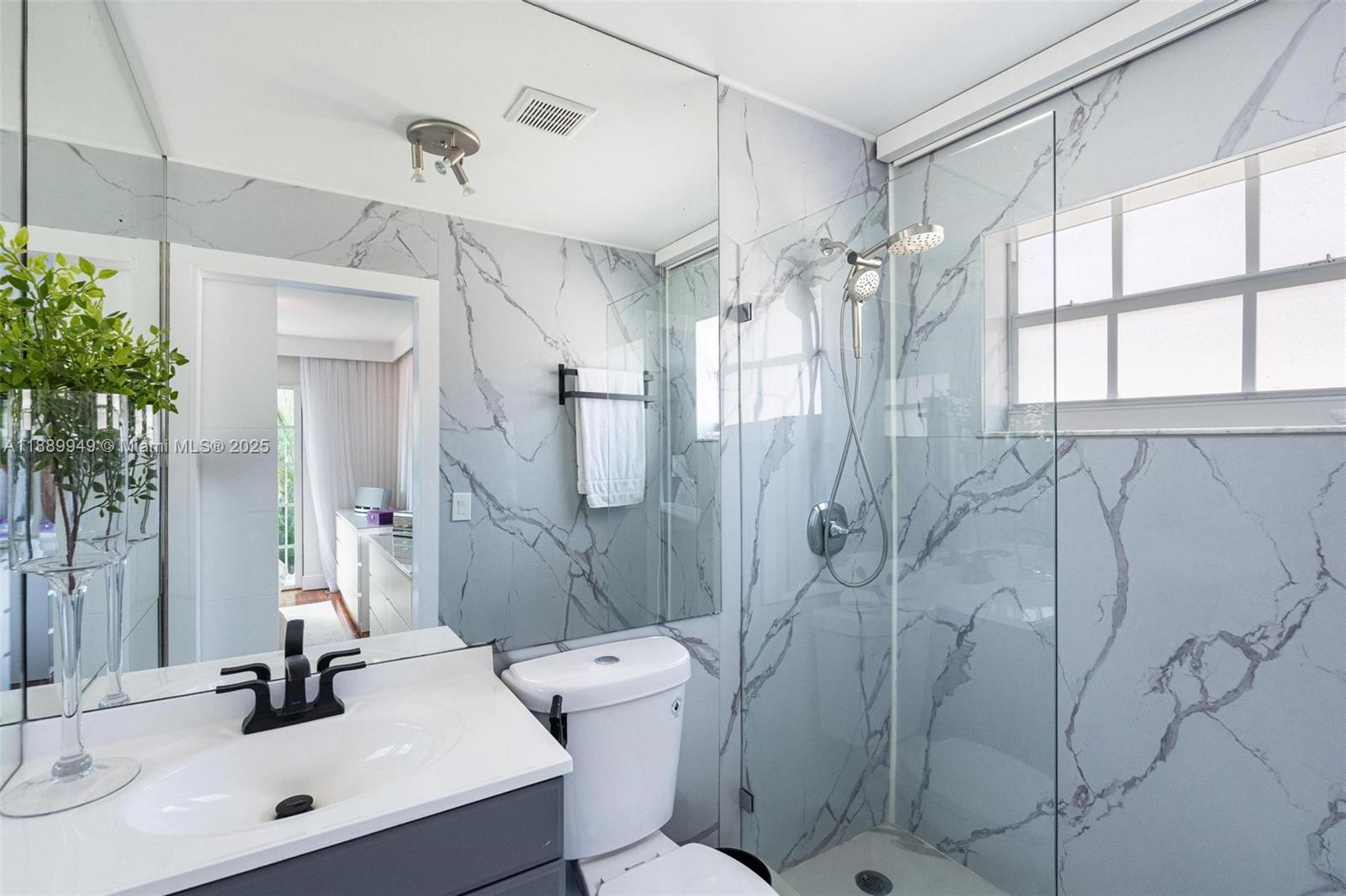 2752 SW 11th St, Miami