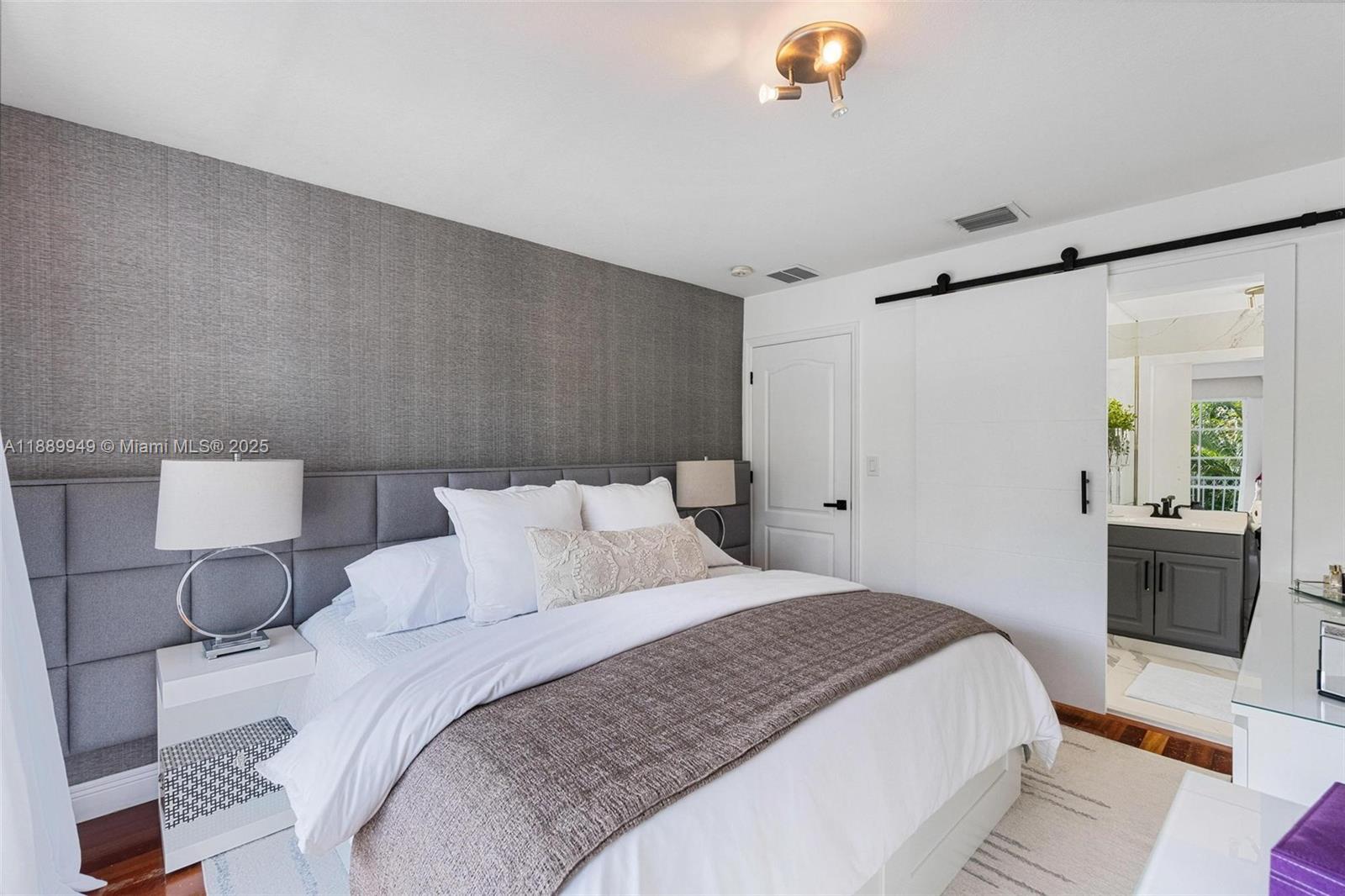 2752 SW 11th St, Miami