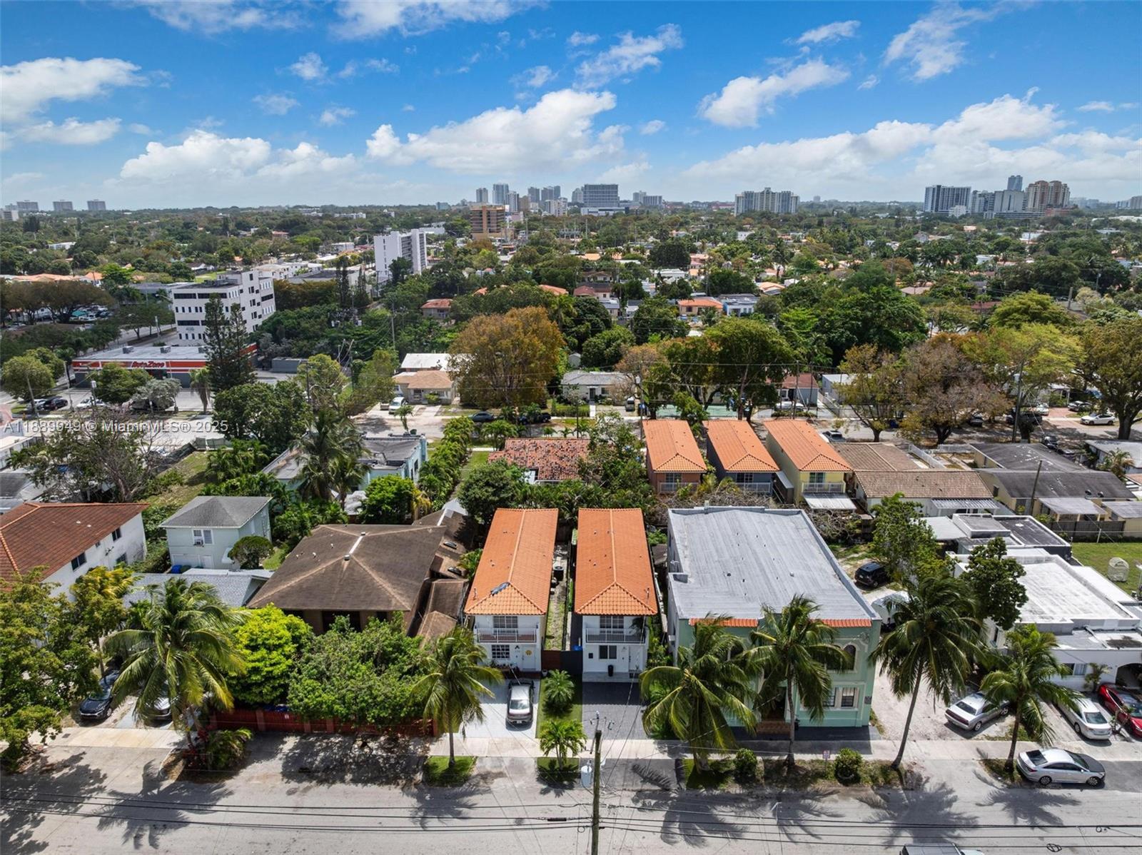 2752 SW 11th St, Miami