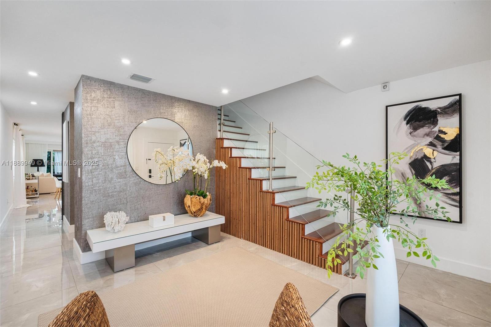 2752 SW 11th St, Miami