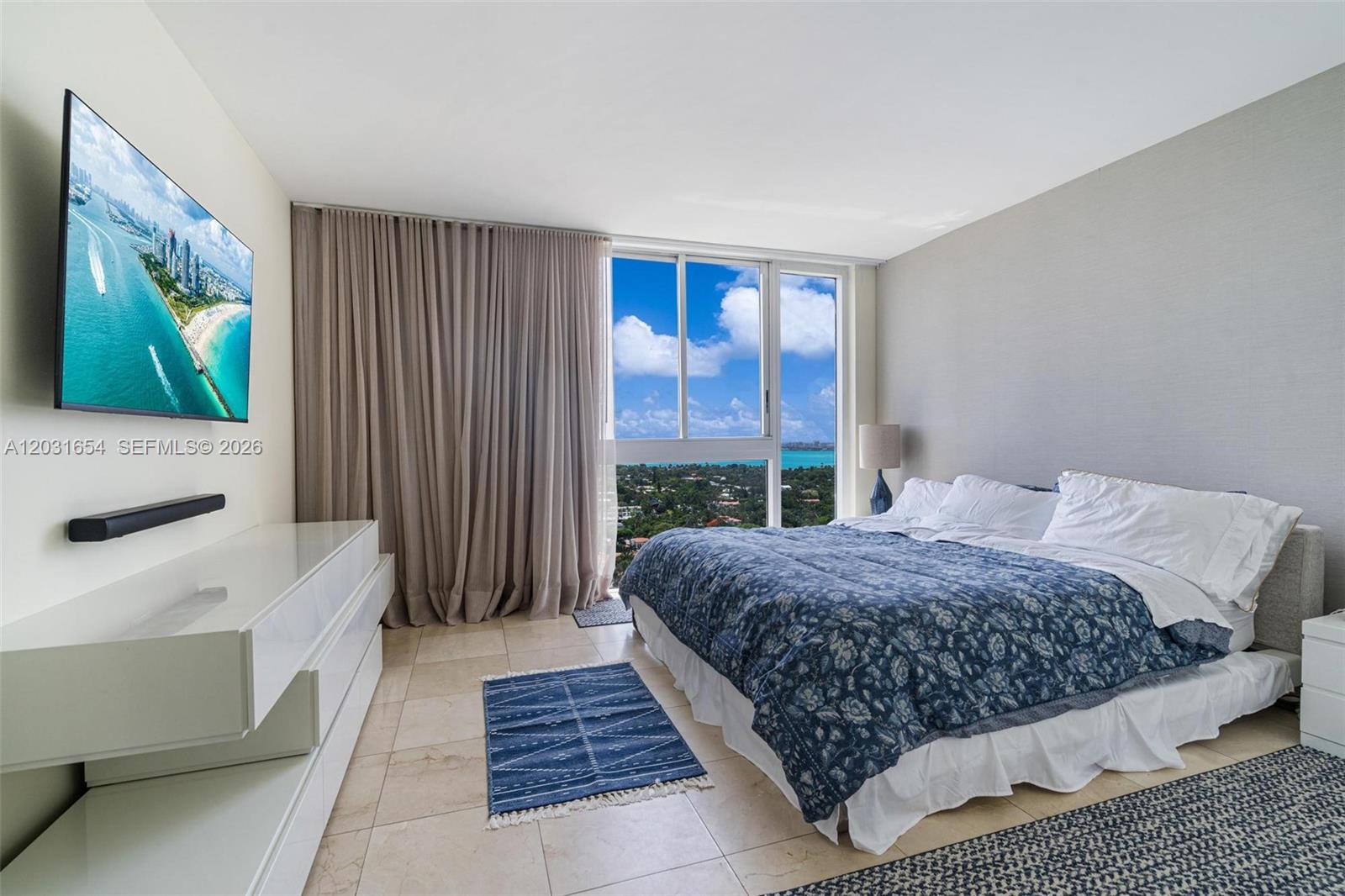 4779 Collins Ave # 2305