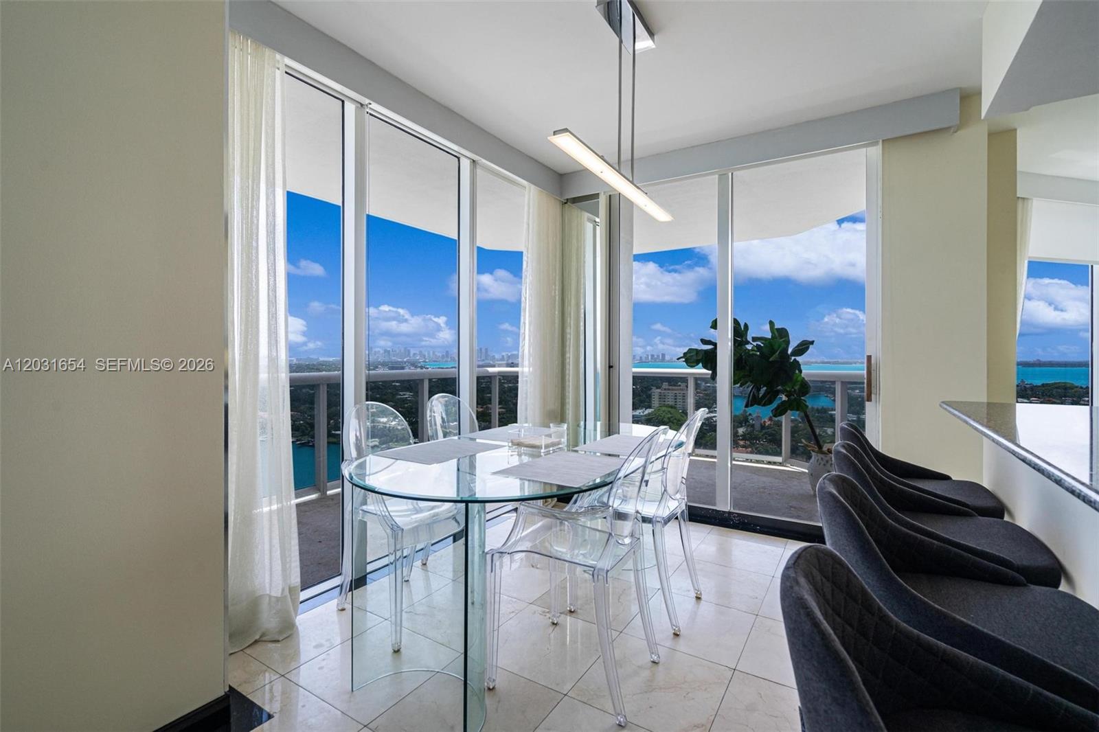 4779 Collins Ave # 2305