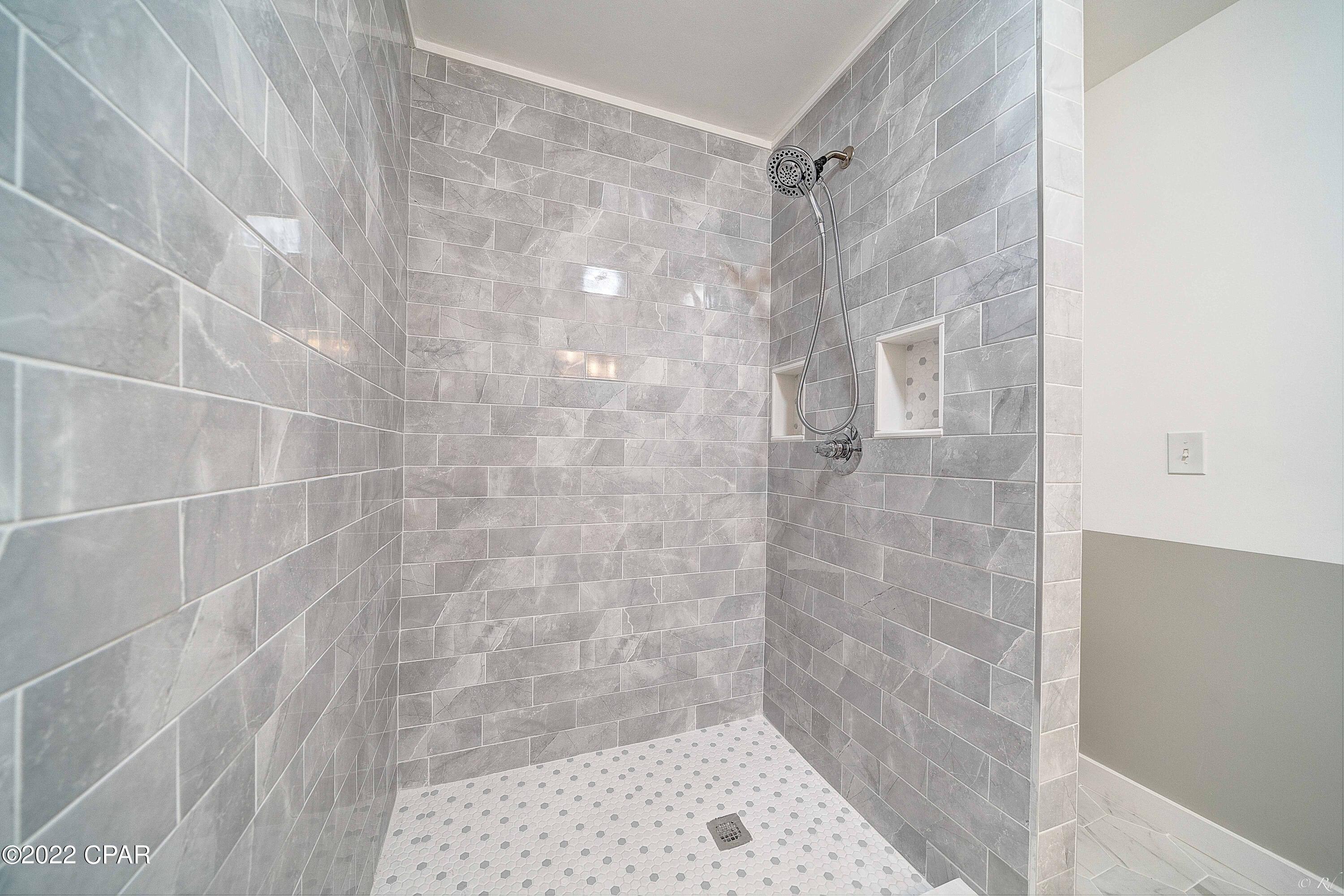1931 W 23rd Court