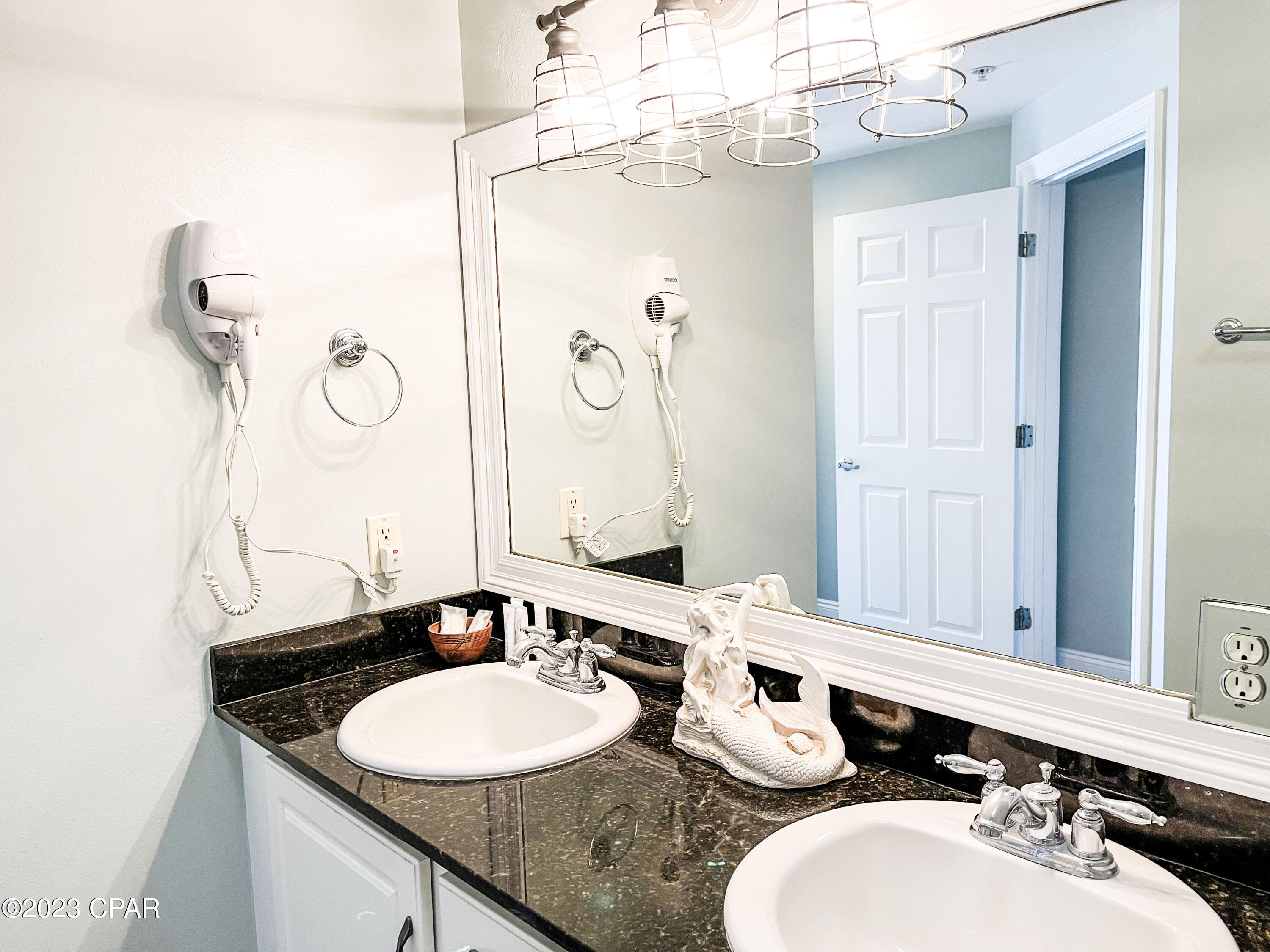 15817 Front Beach Road 1-301