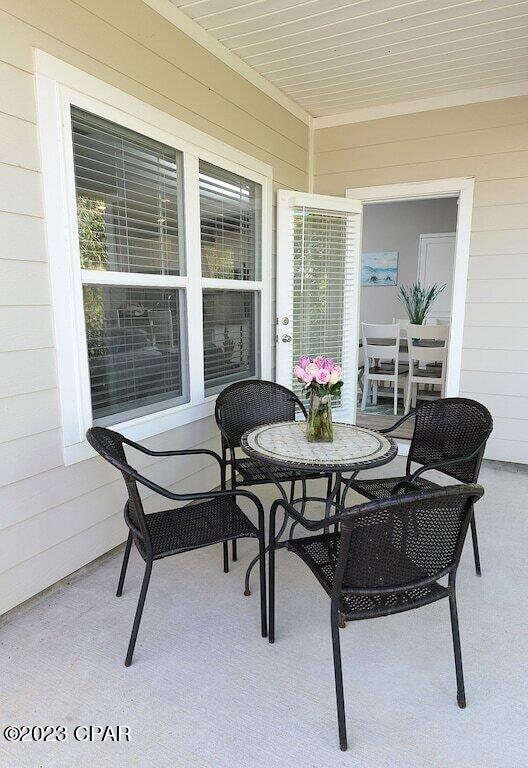 208 Villa Bay Drive