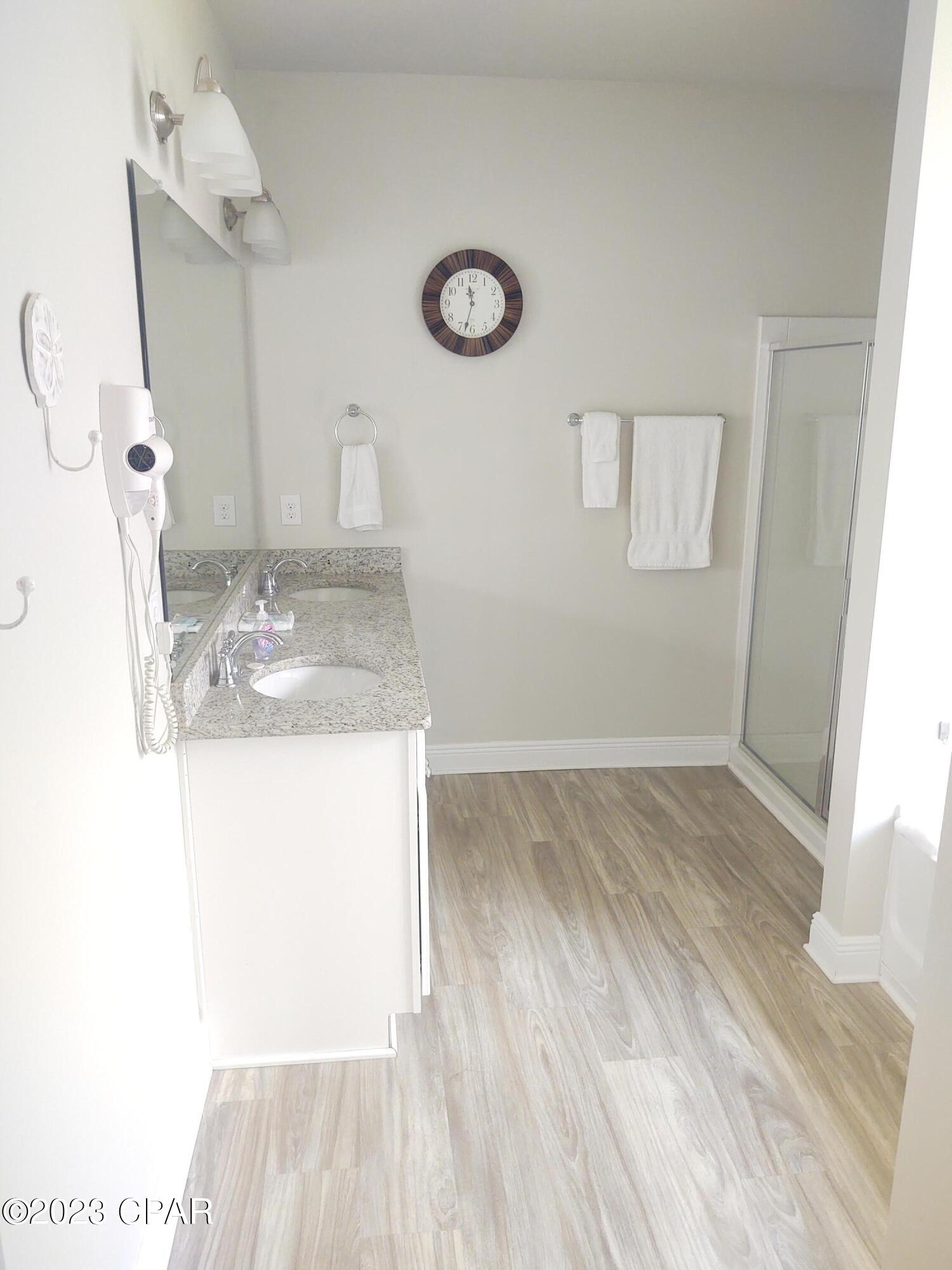 208 Villa Bay Drive
