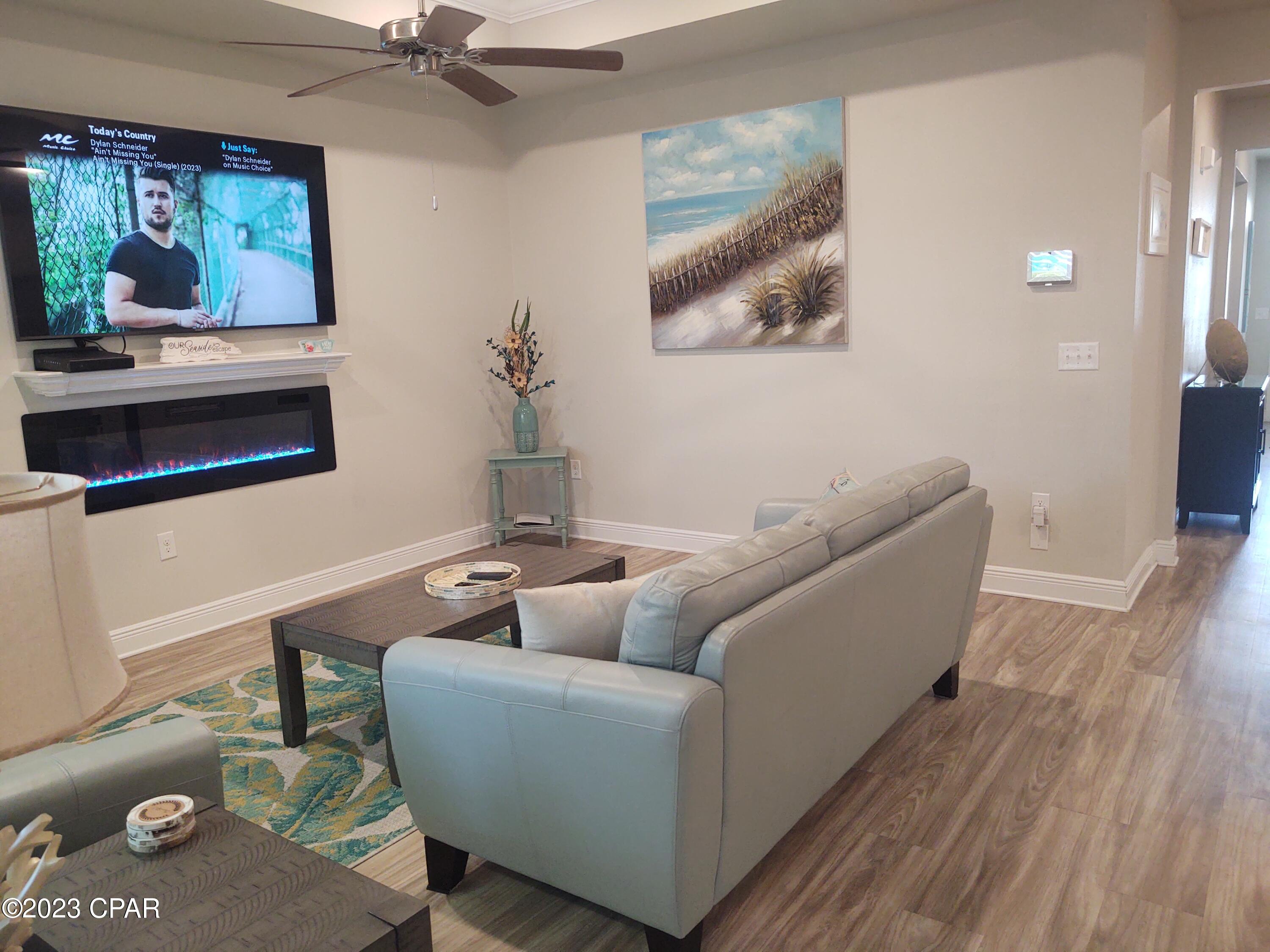 208 Villa Bay Drive