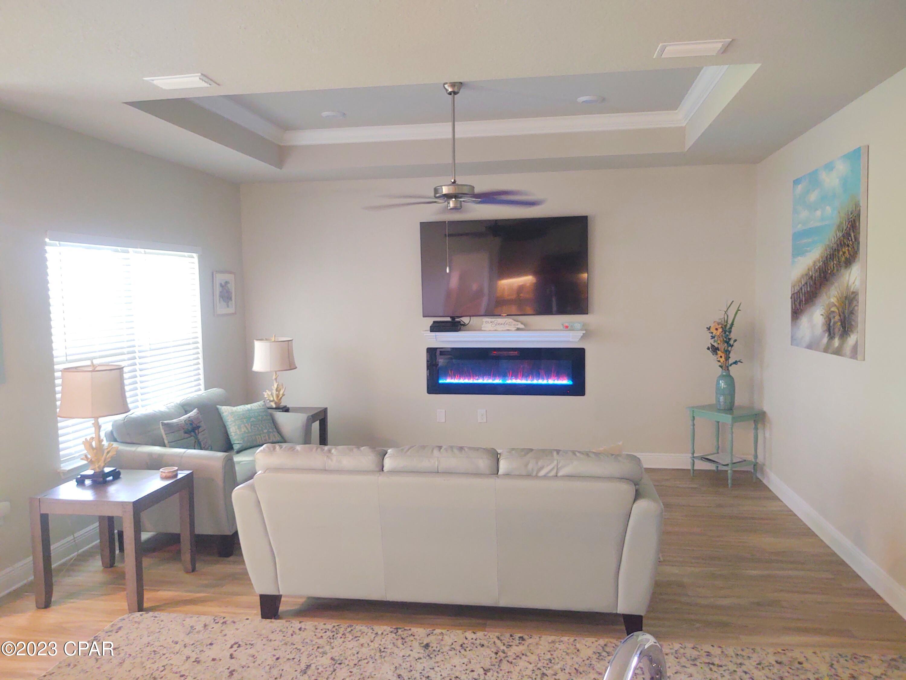 208 Villa Bay Drive