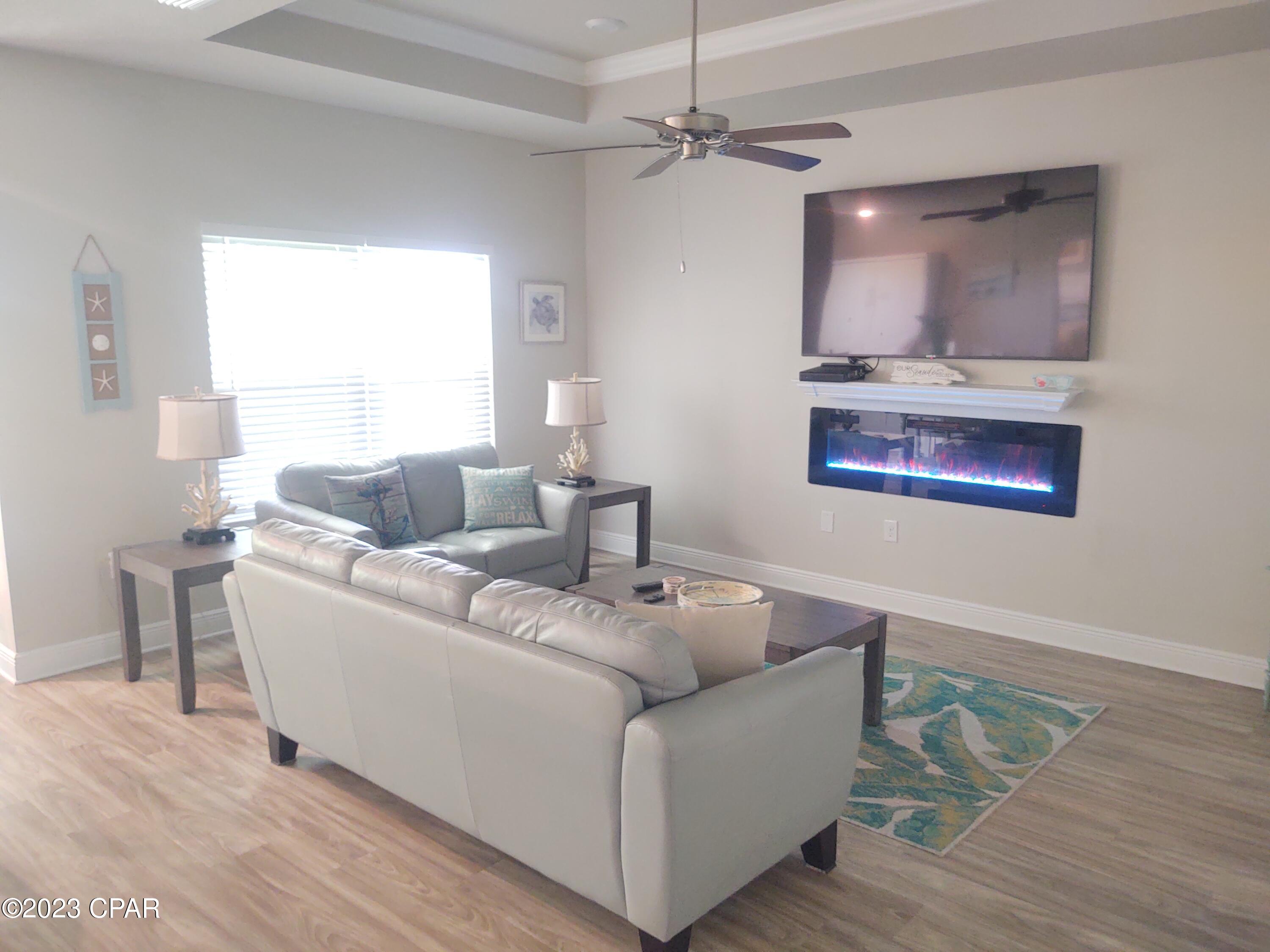 208 Villa Bay Drive