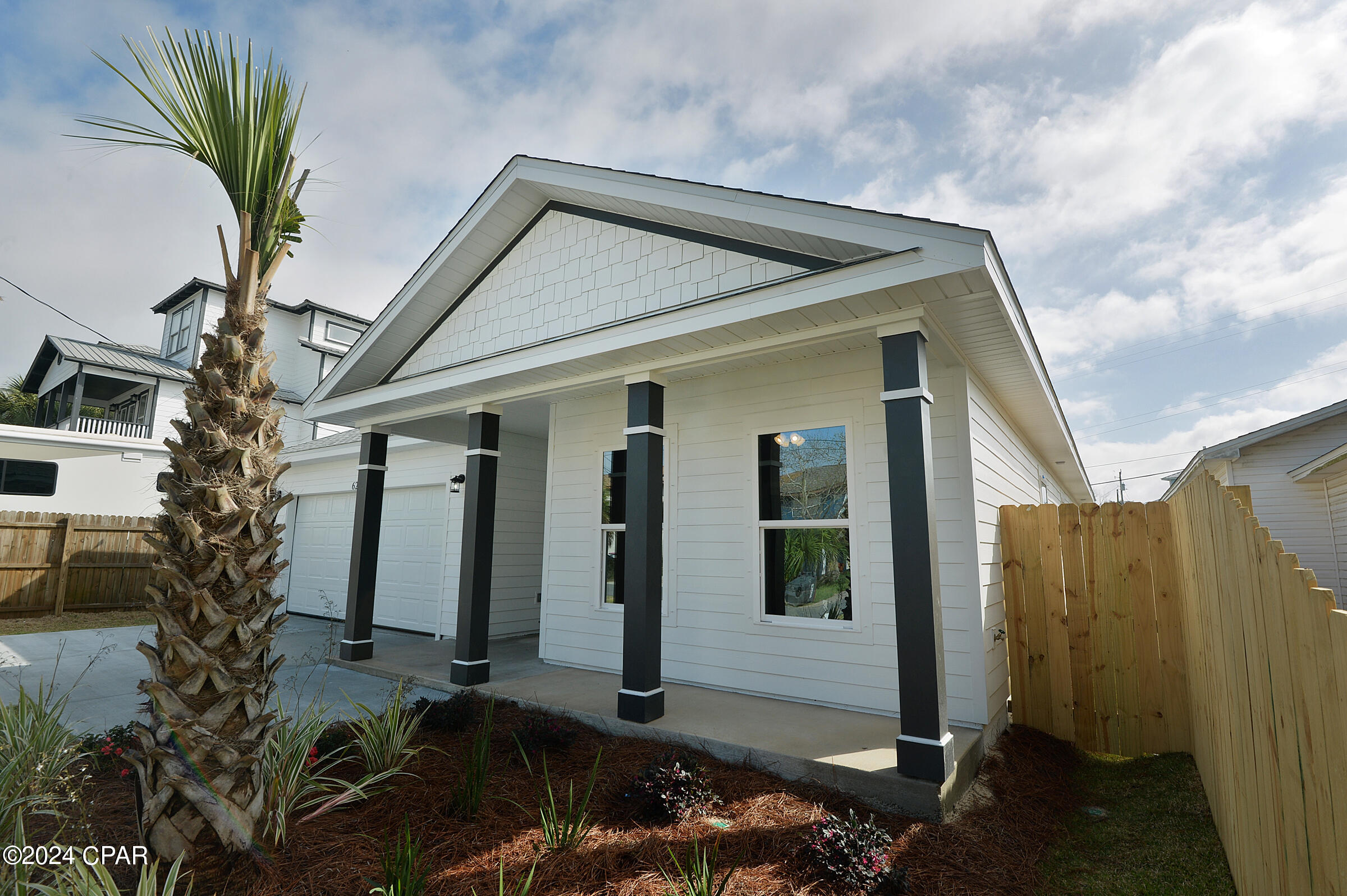 621 W Caladium Circle