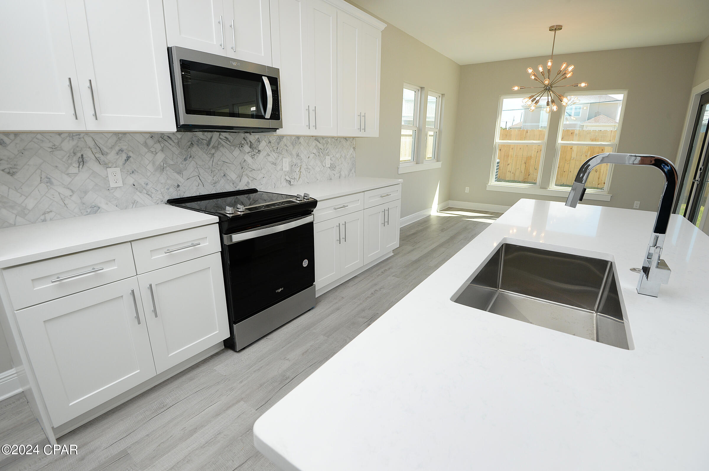 621 W Caladium Circle