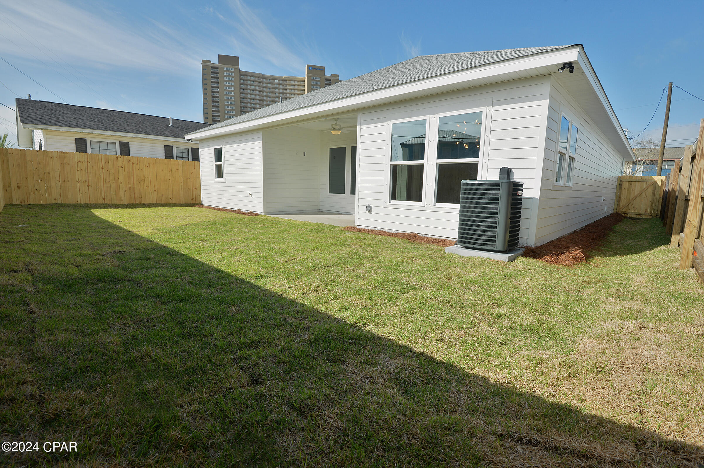 621 W Caladium Circle