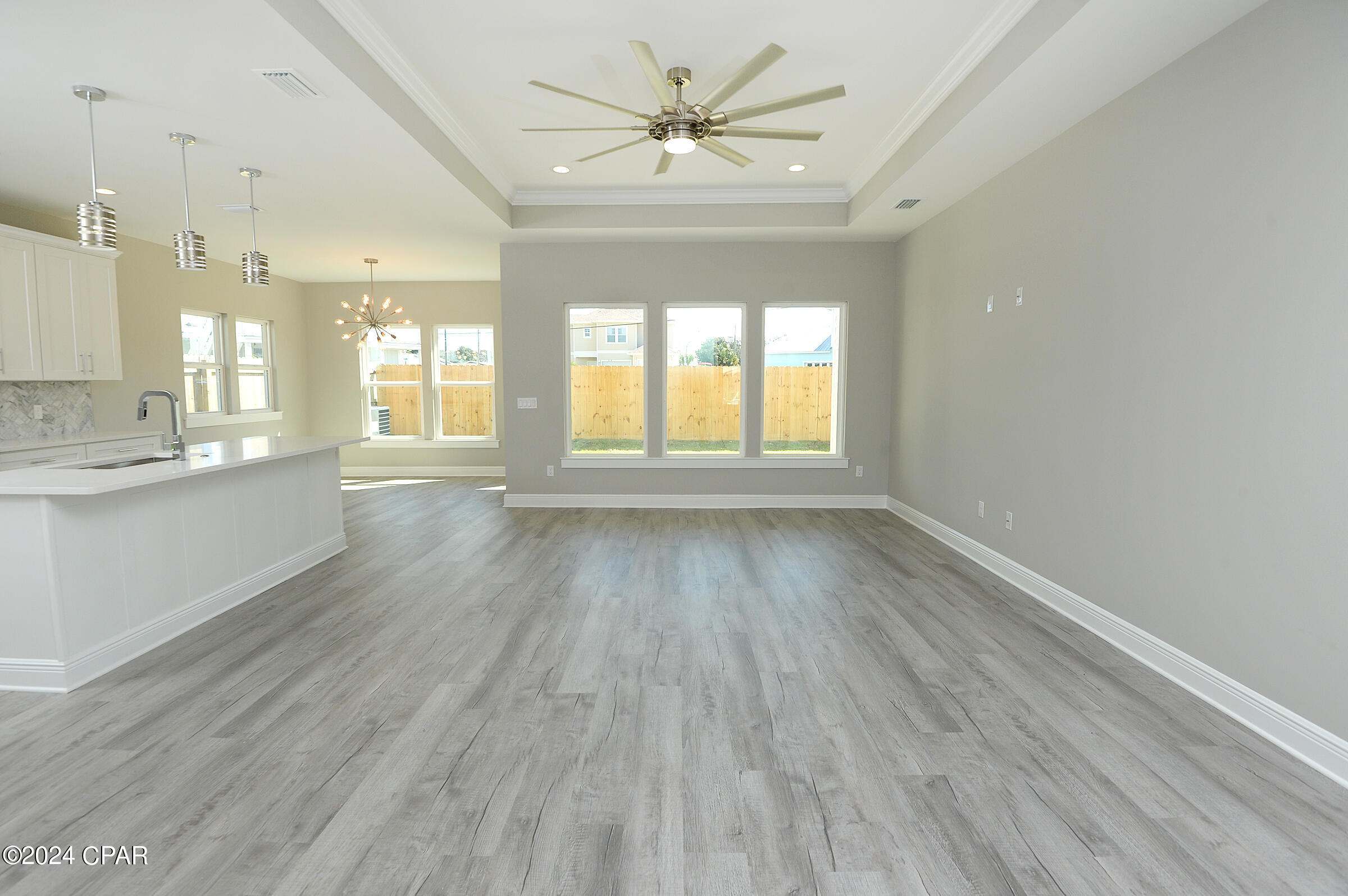 621 W Caladium Circle