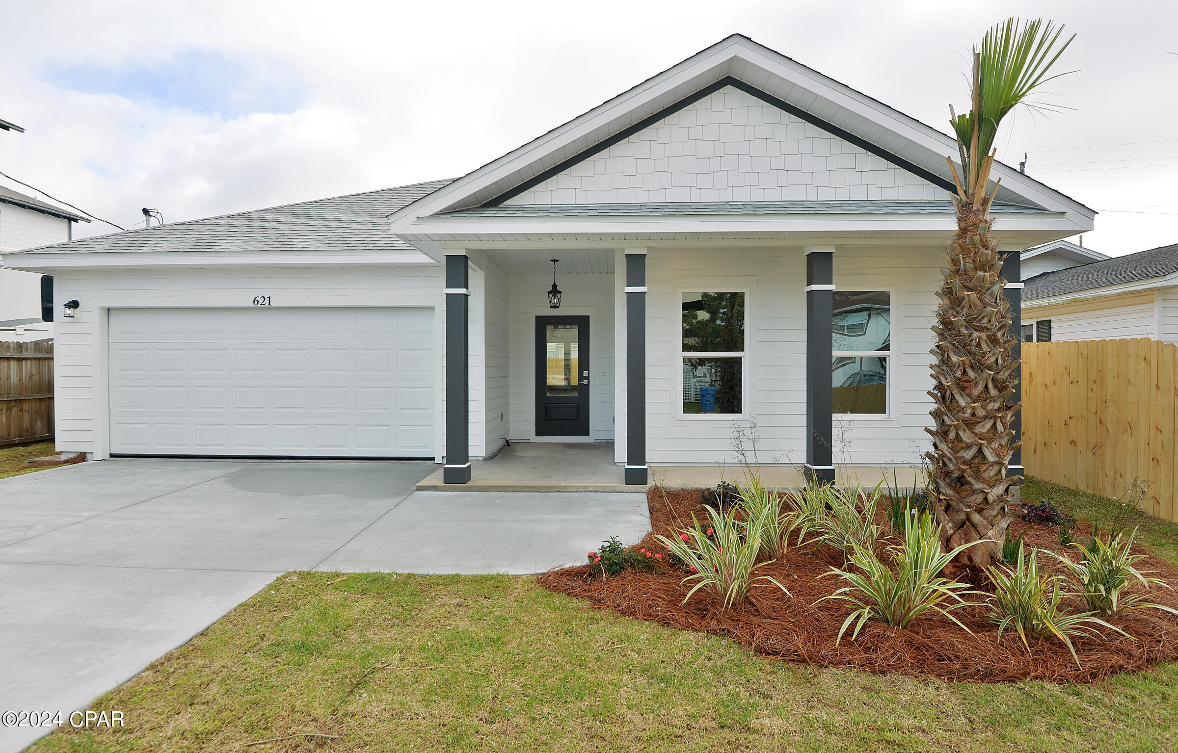 621 W Caladium Circle
