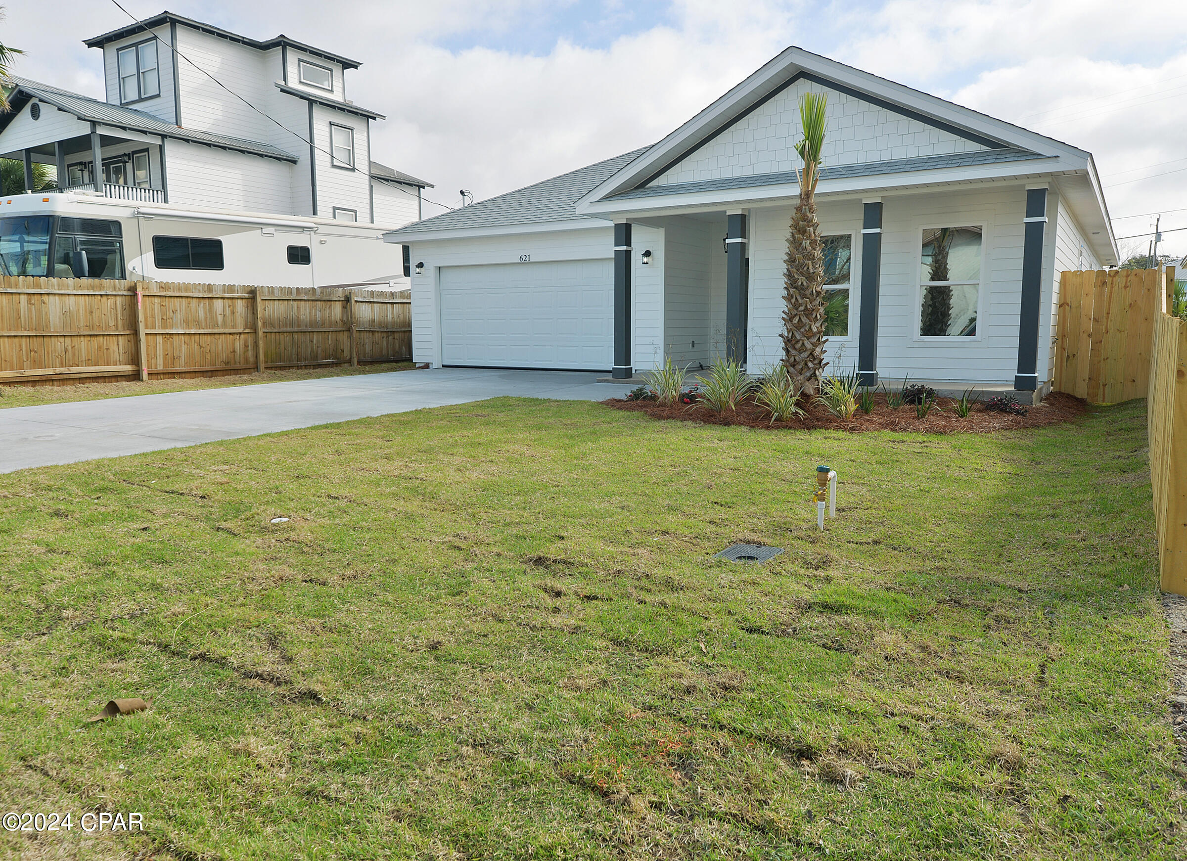 621 W Caladium Circle