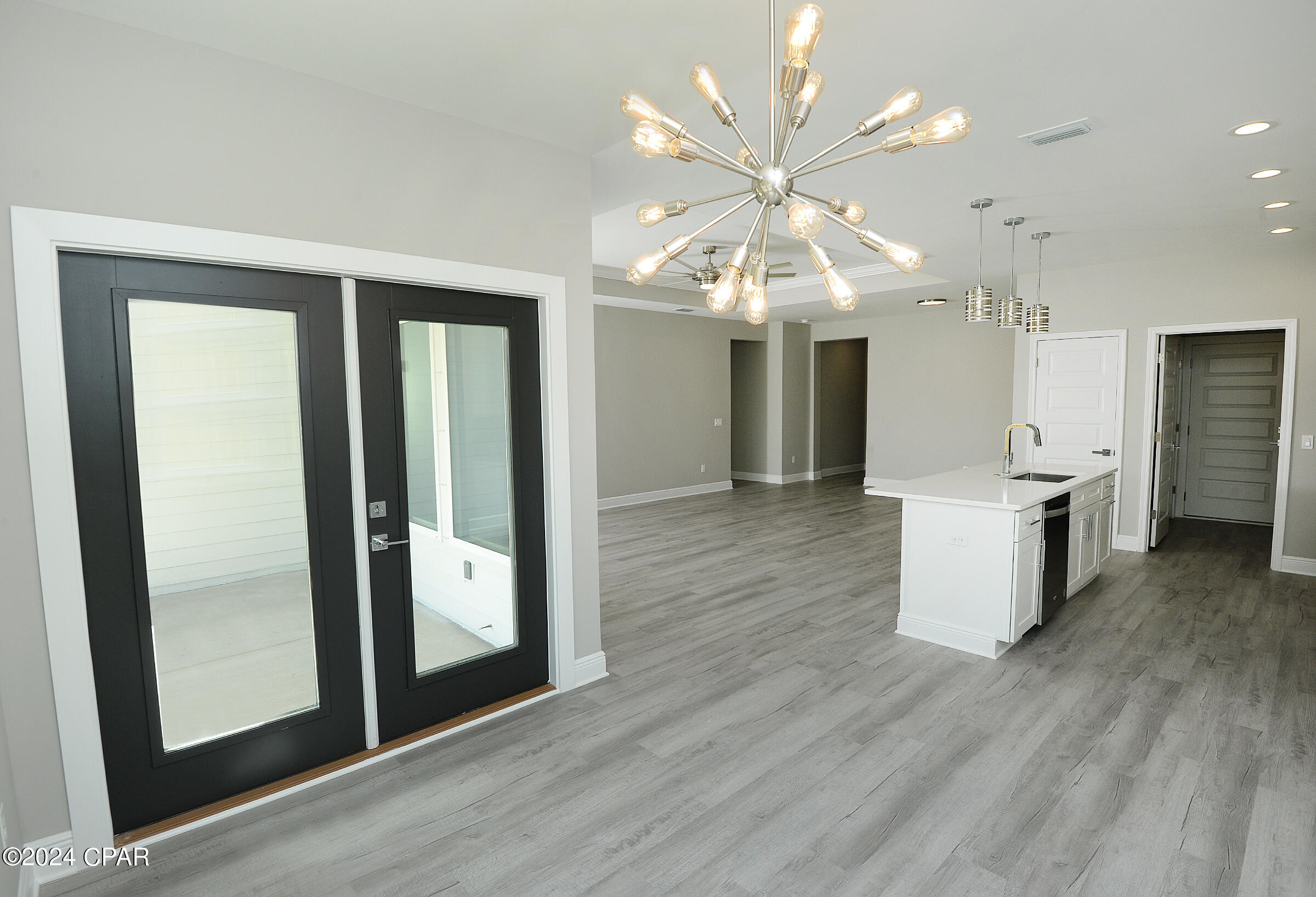 621 W Caladium Circle
