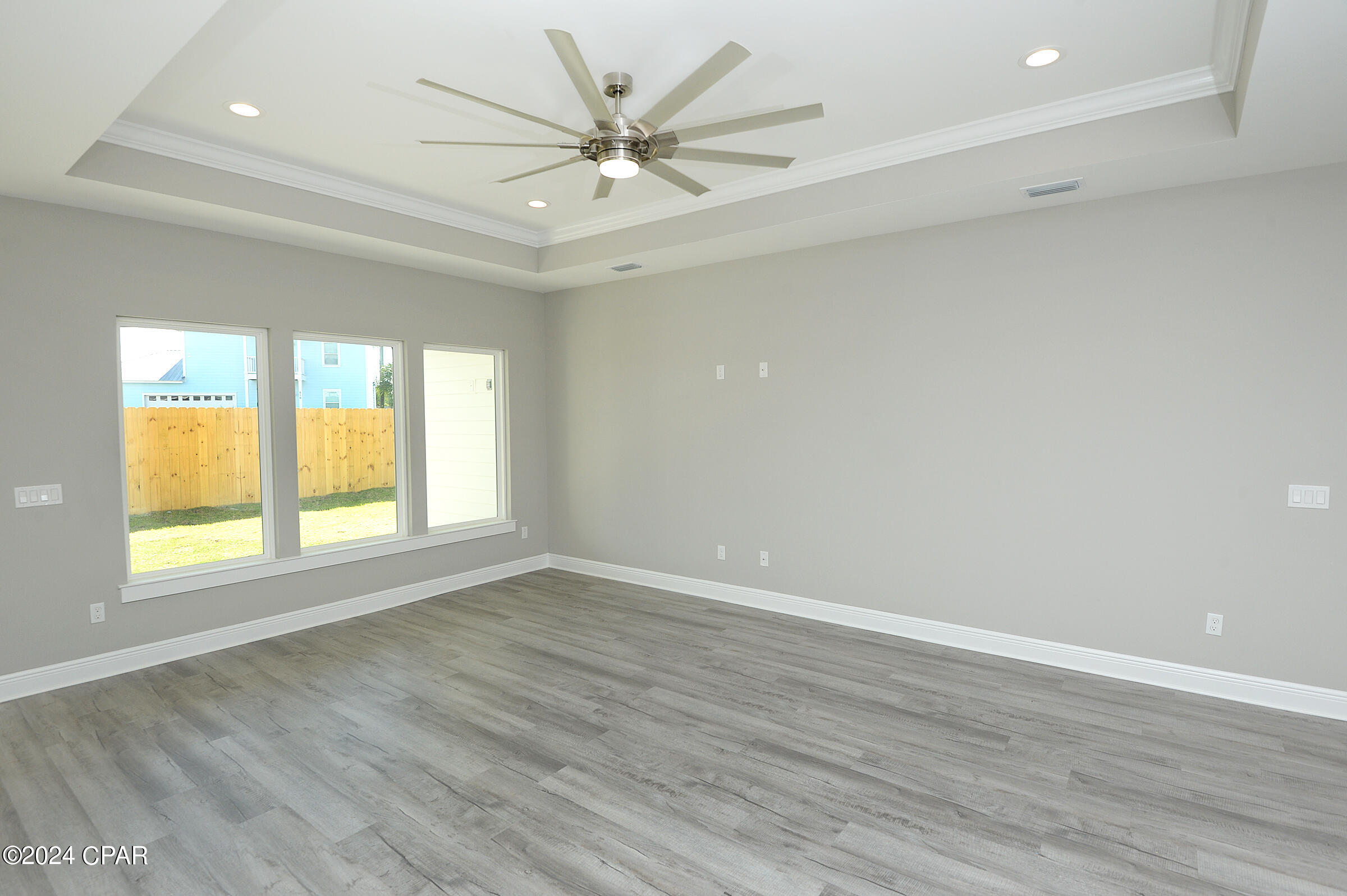 621 W Caladium Circle