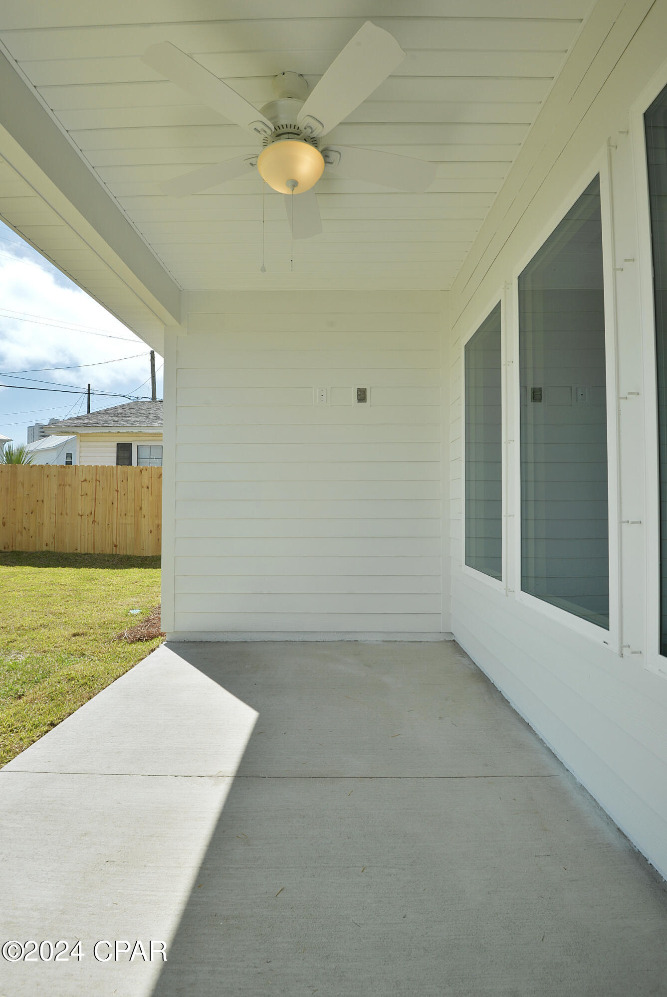 621 W Caladium Circle