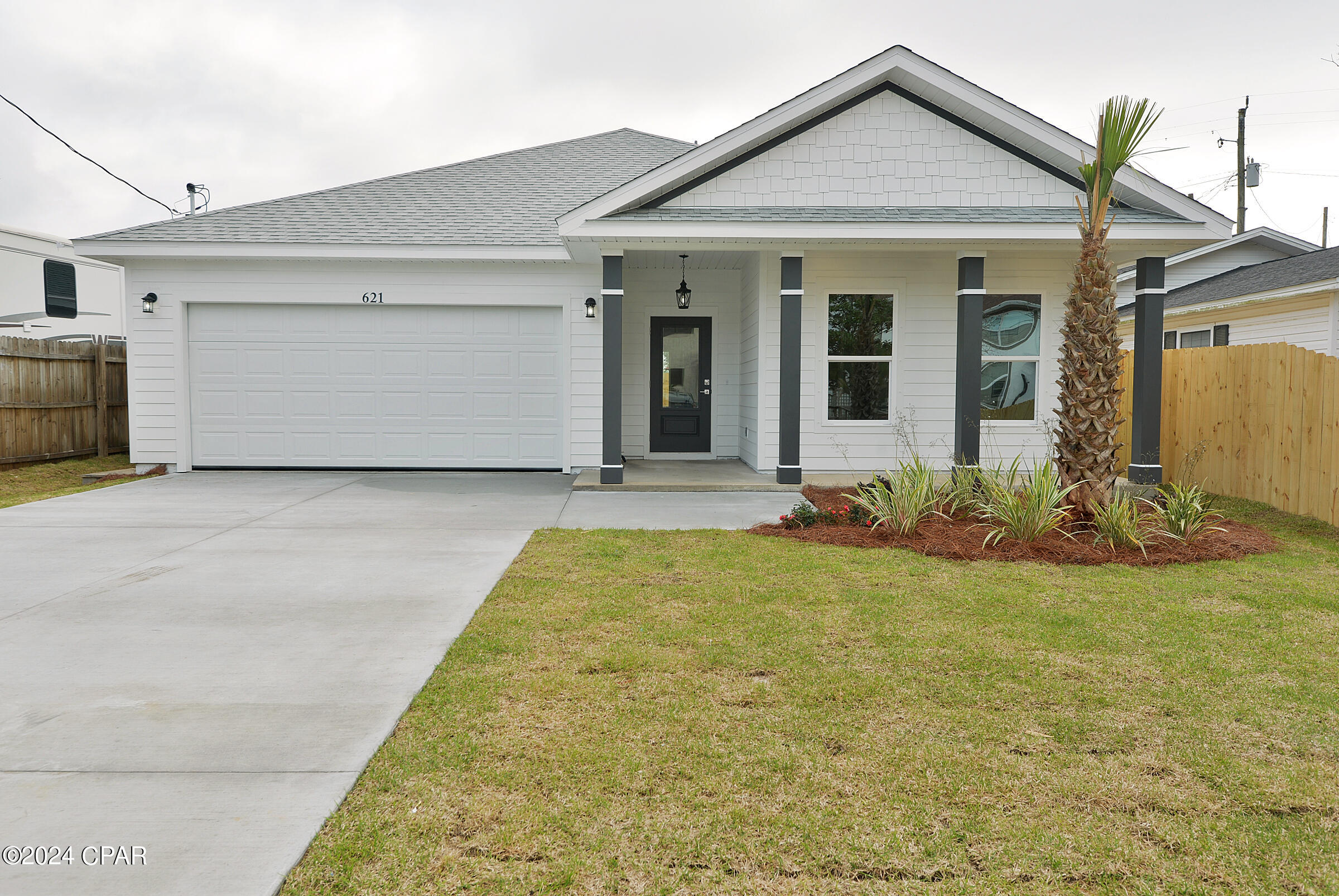 621 W Caladium Circle