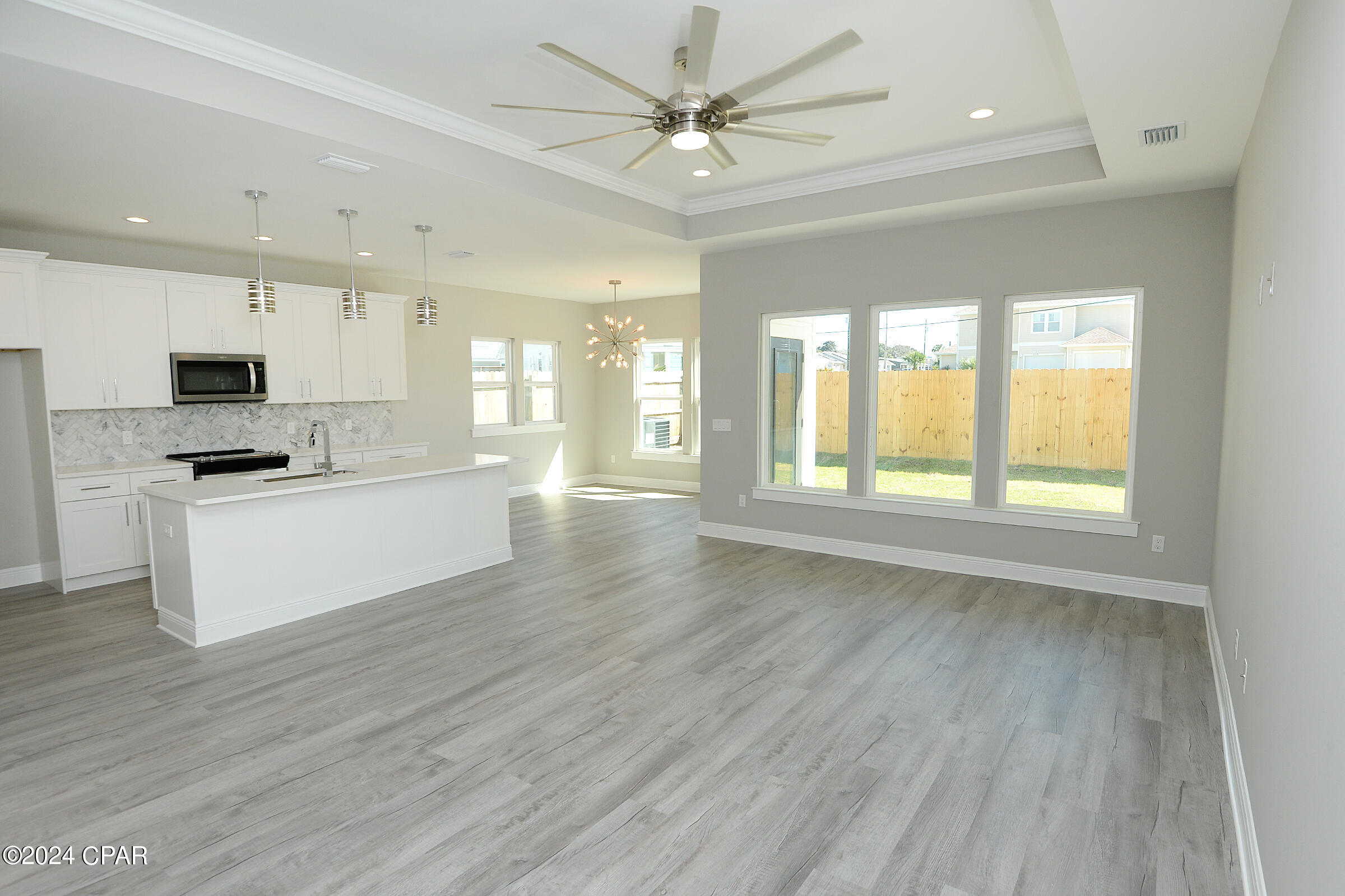 621 W Caladium Circle