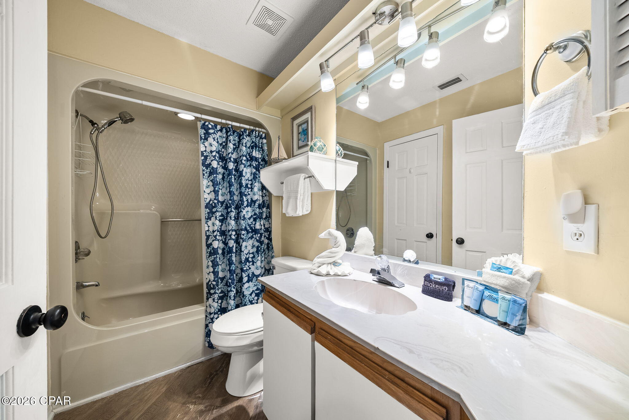 8730 Thomas Drive 410