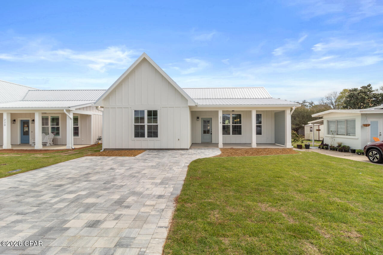 218 16th Street
