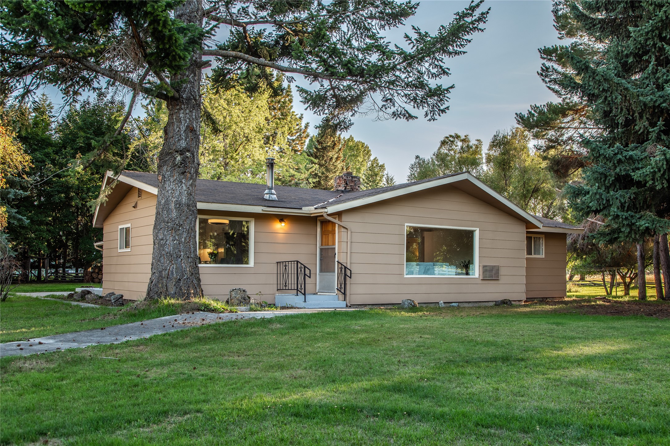 278 & 280 Bad Rock Drive