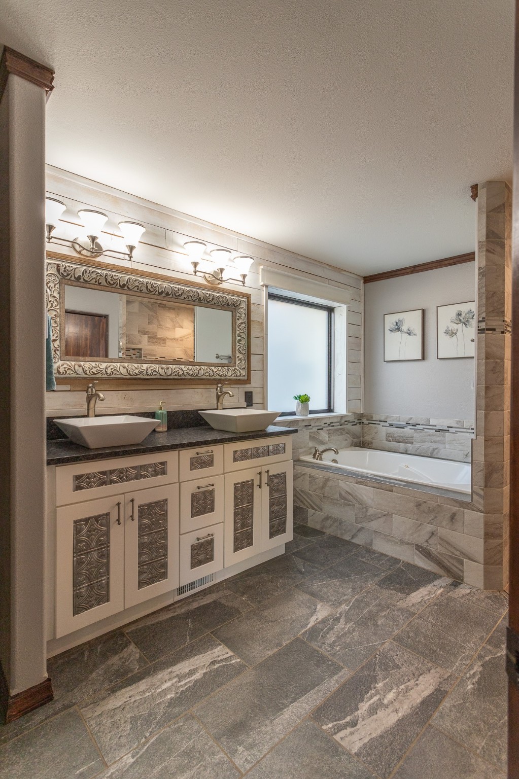 1335 Rolling Ridge Loop