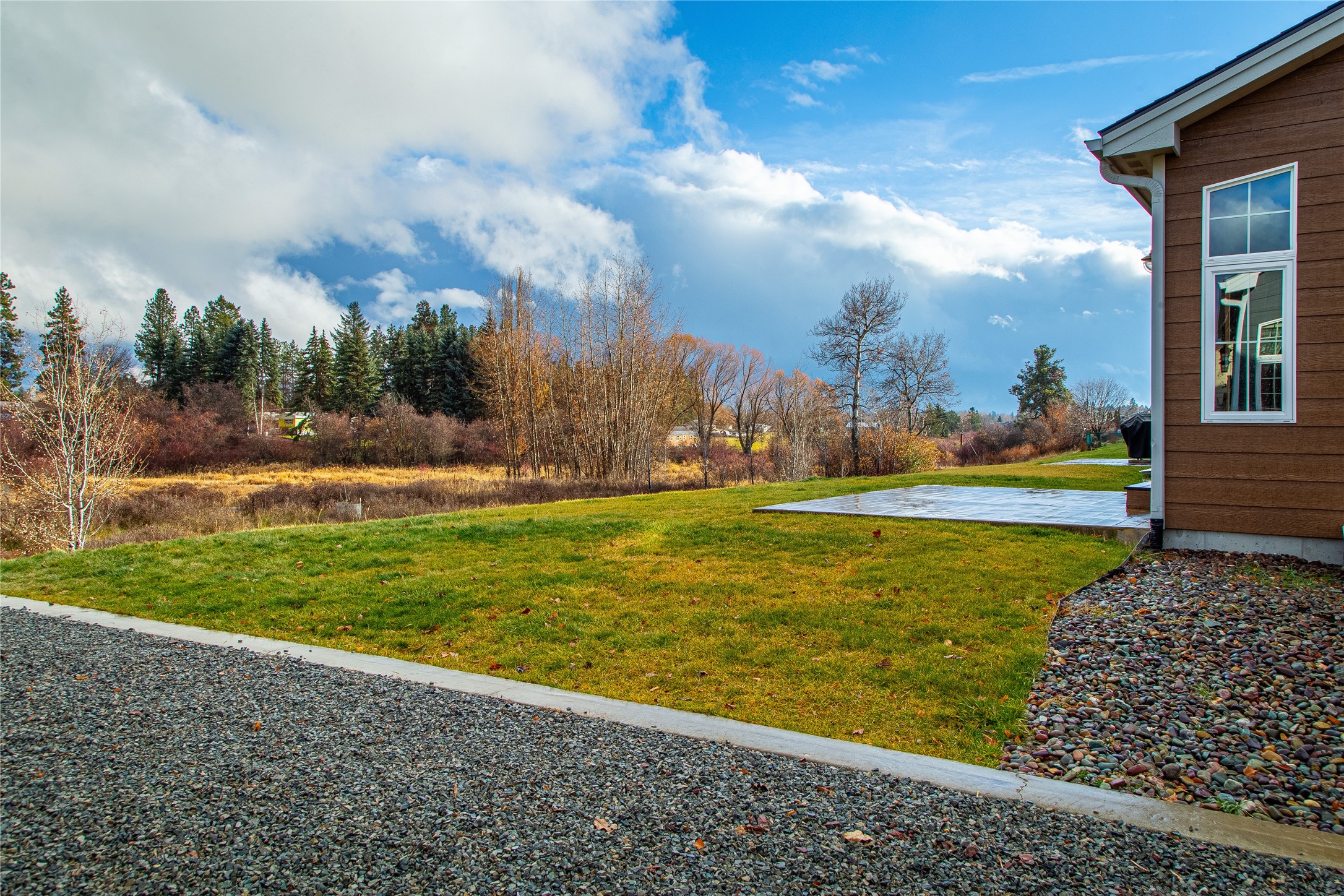 215 E Nicklaus Avenue