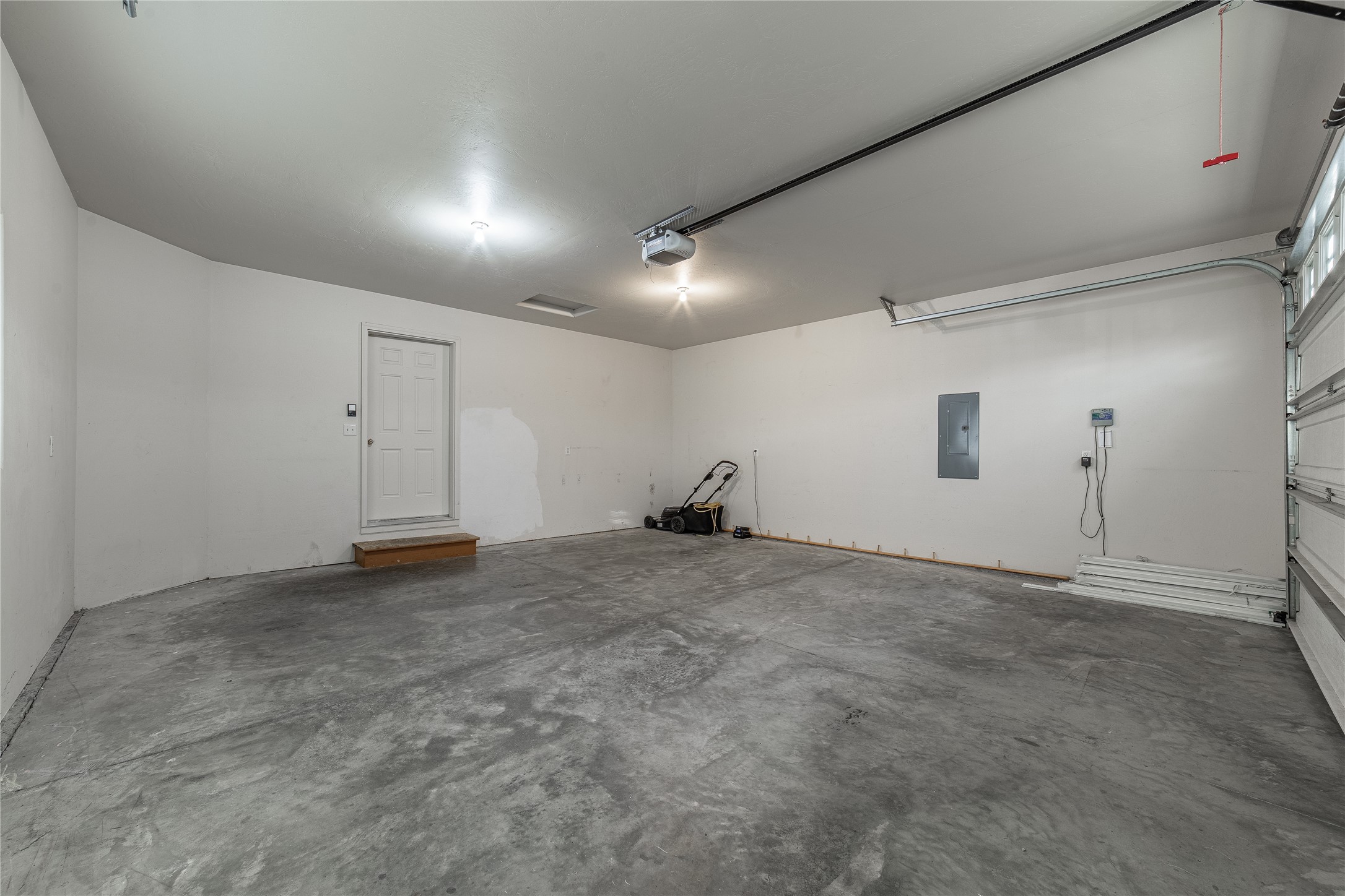 215 E Nicklaus Avenue