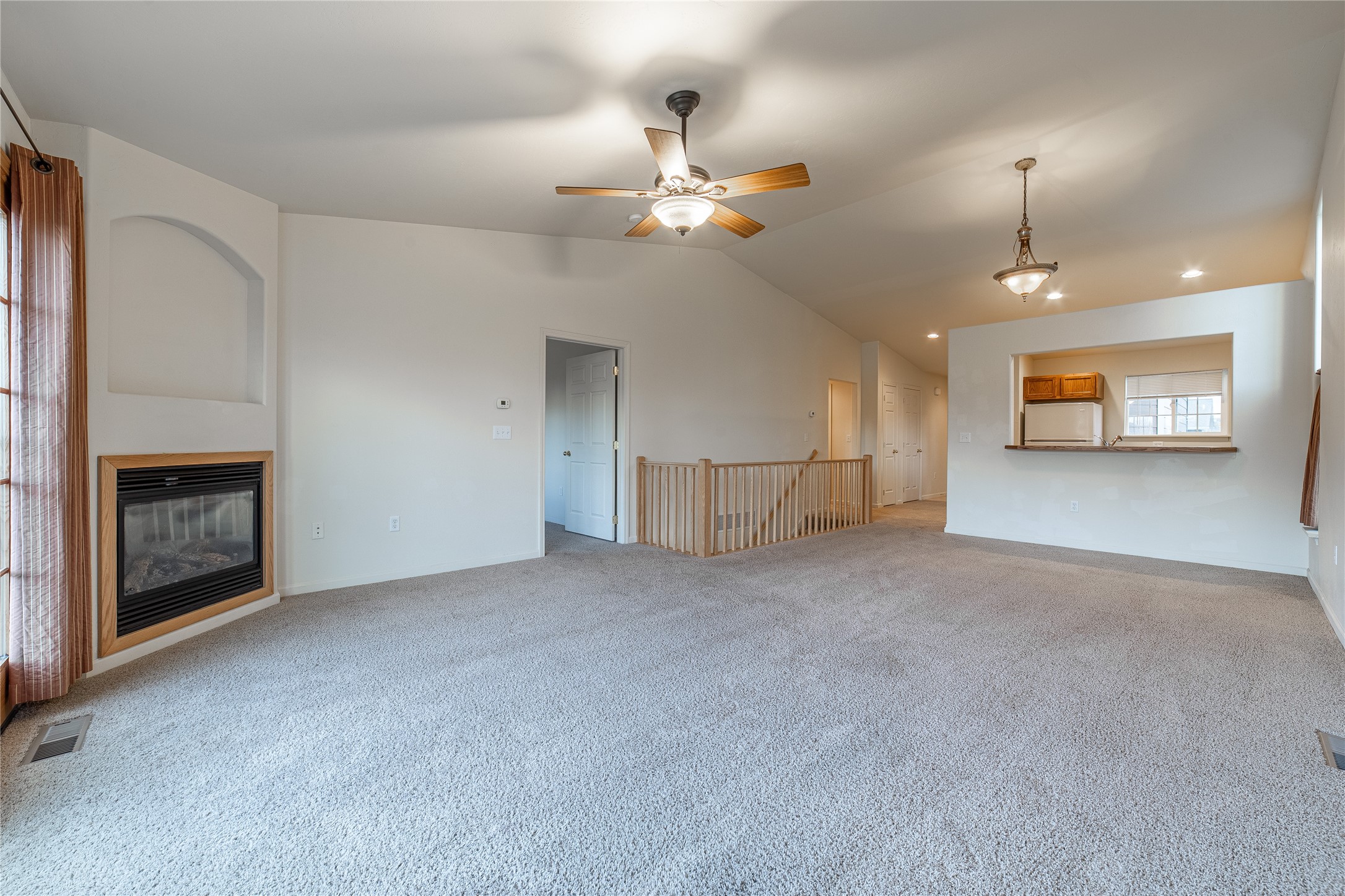 215 E Nicklaus Avenue