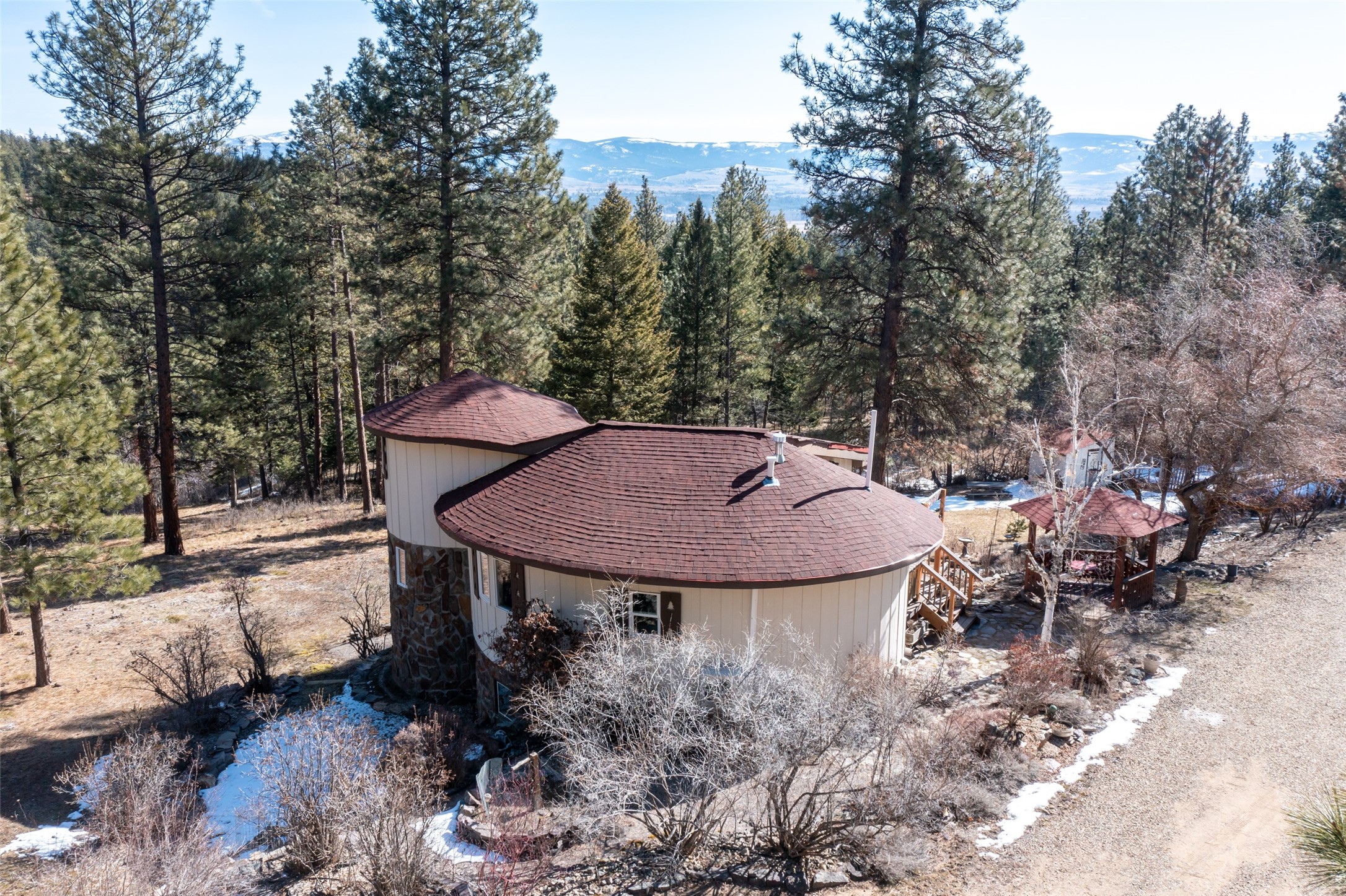 860 Upper Sweeney Creek Loop