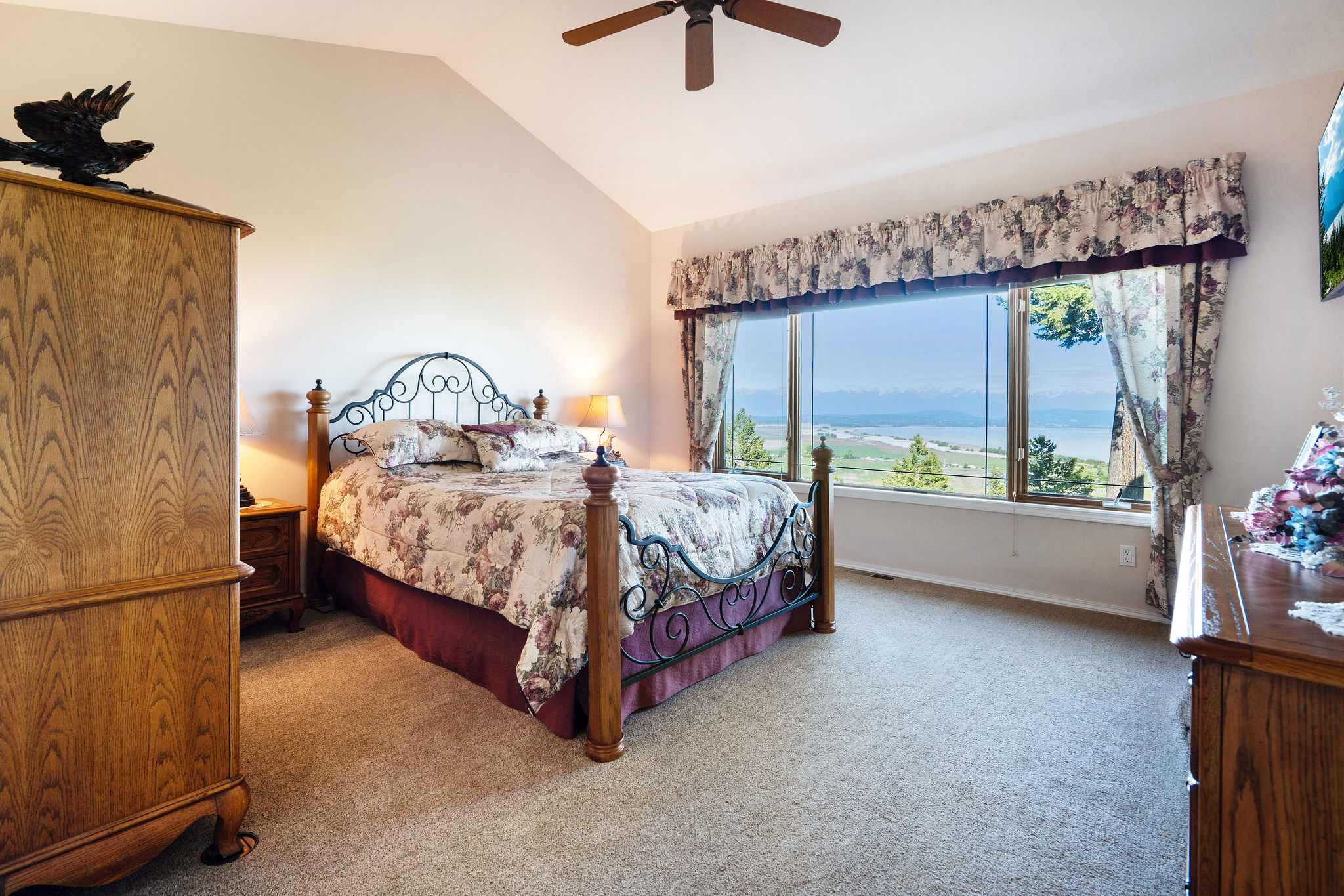 107 Valley Vista Drive