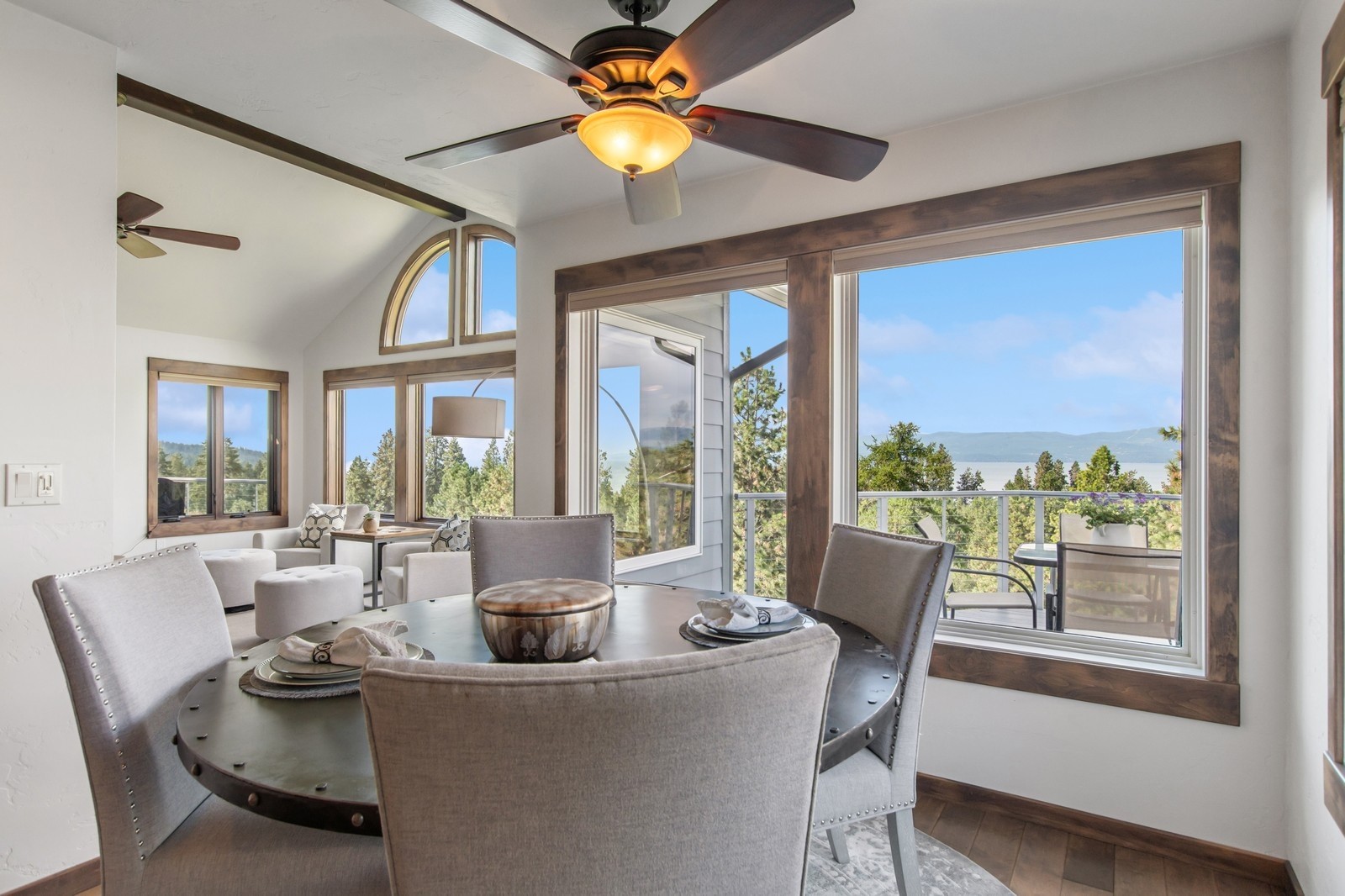 148 S Crestview Terrace