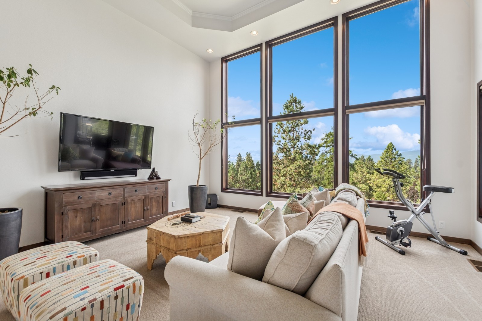 148 S Crestview Terrace