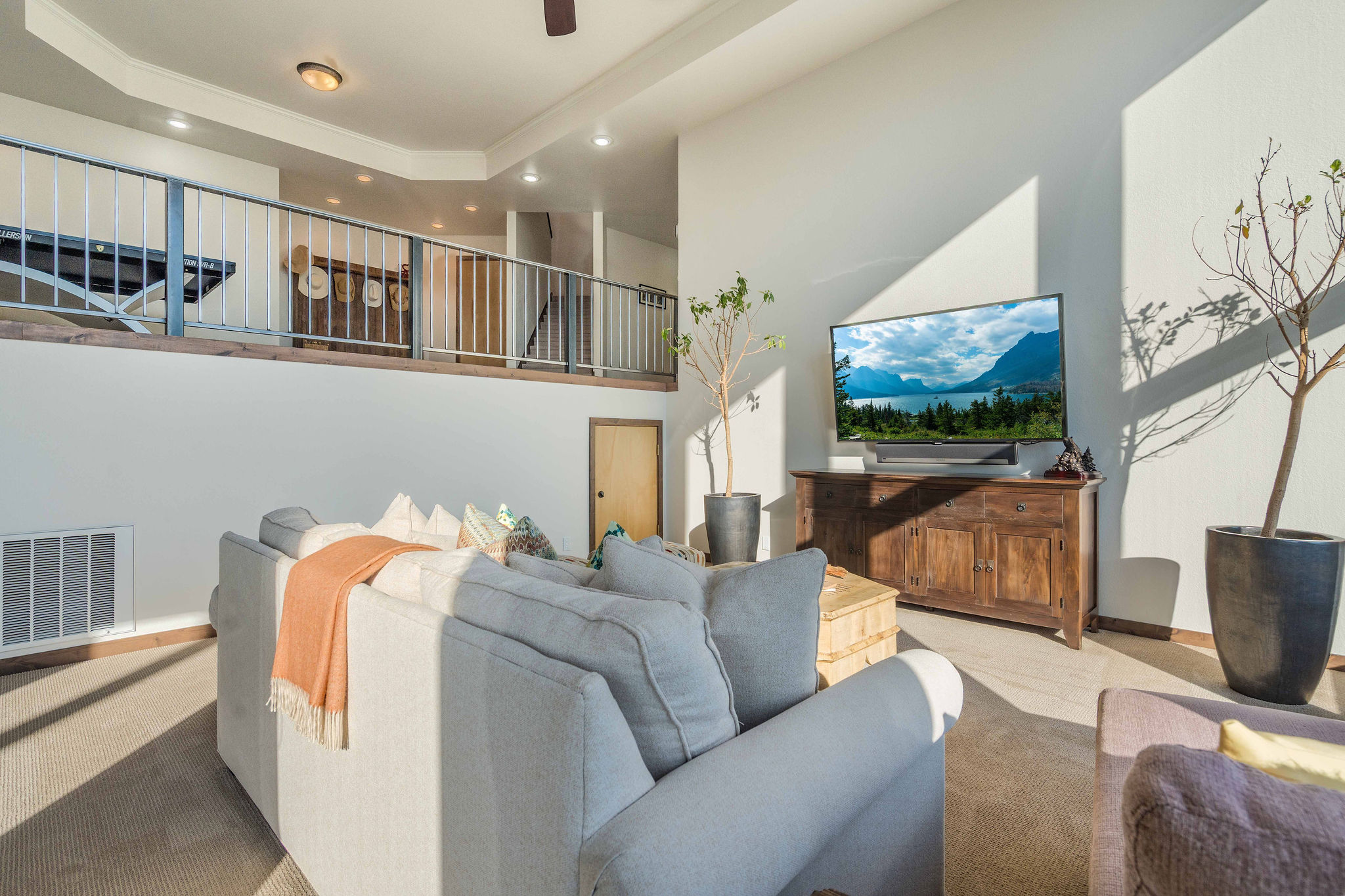 148 S Crestview Terrace