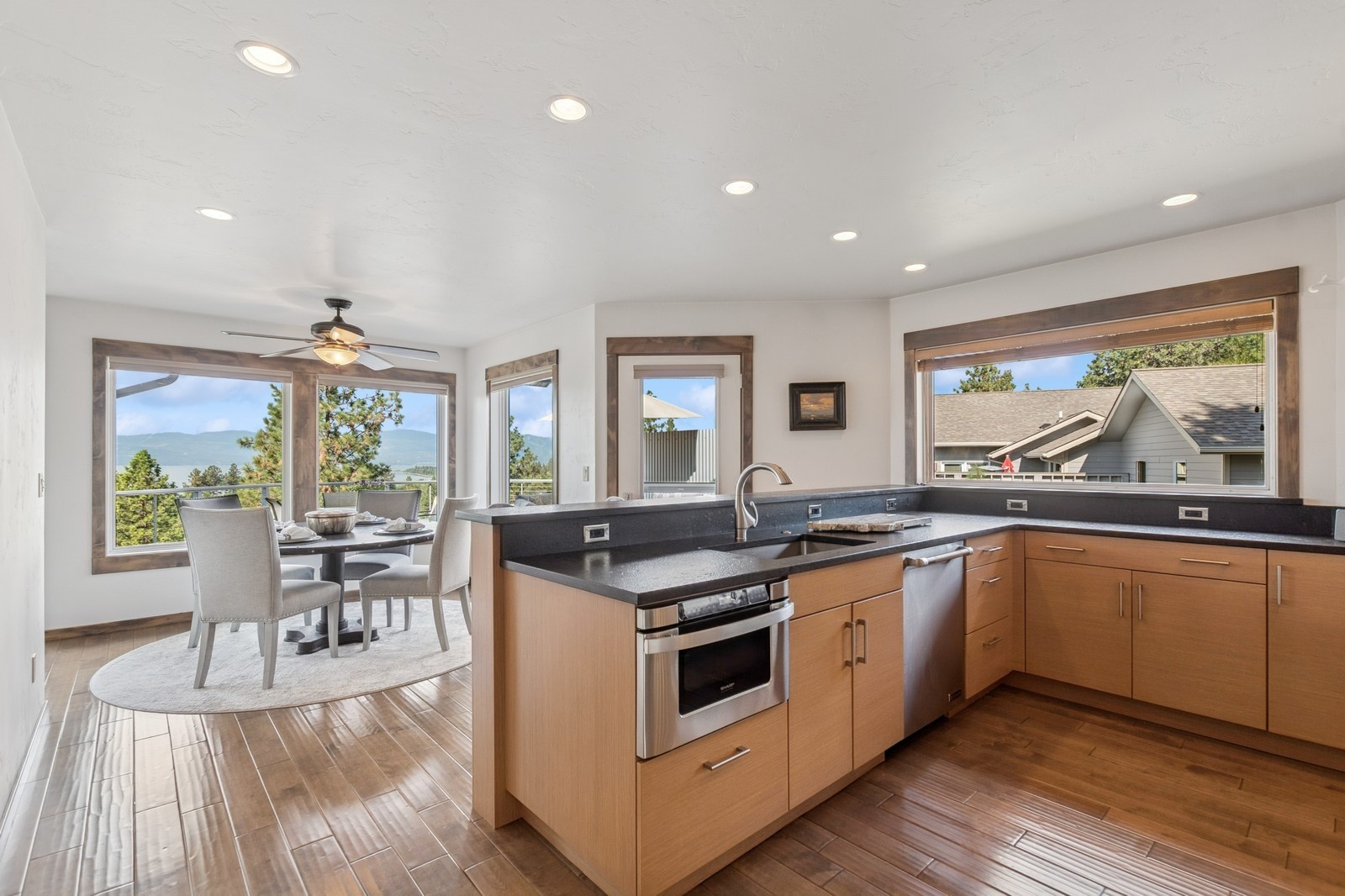 148 S Crestview Terrace