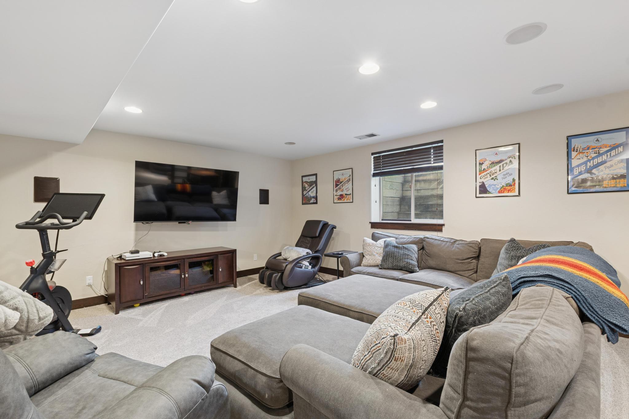 25 Glacier Circle
