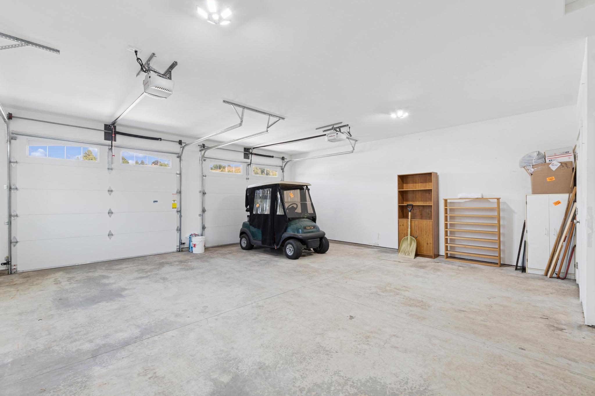 284 W Nicklaus Avenue