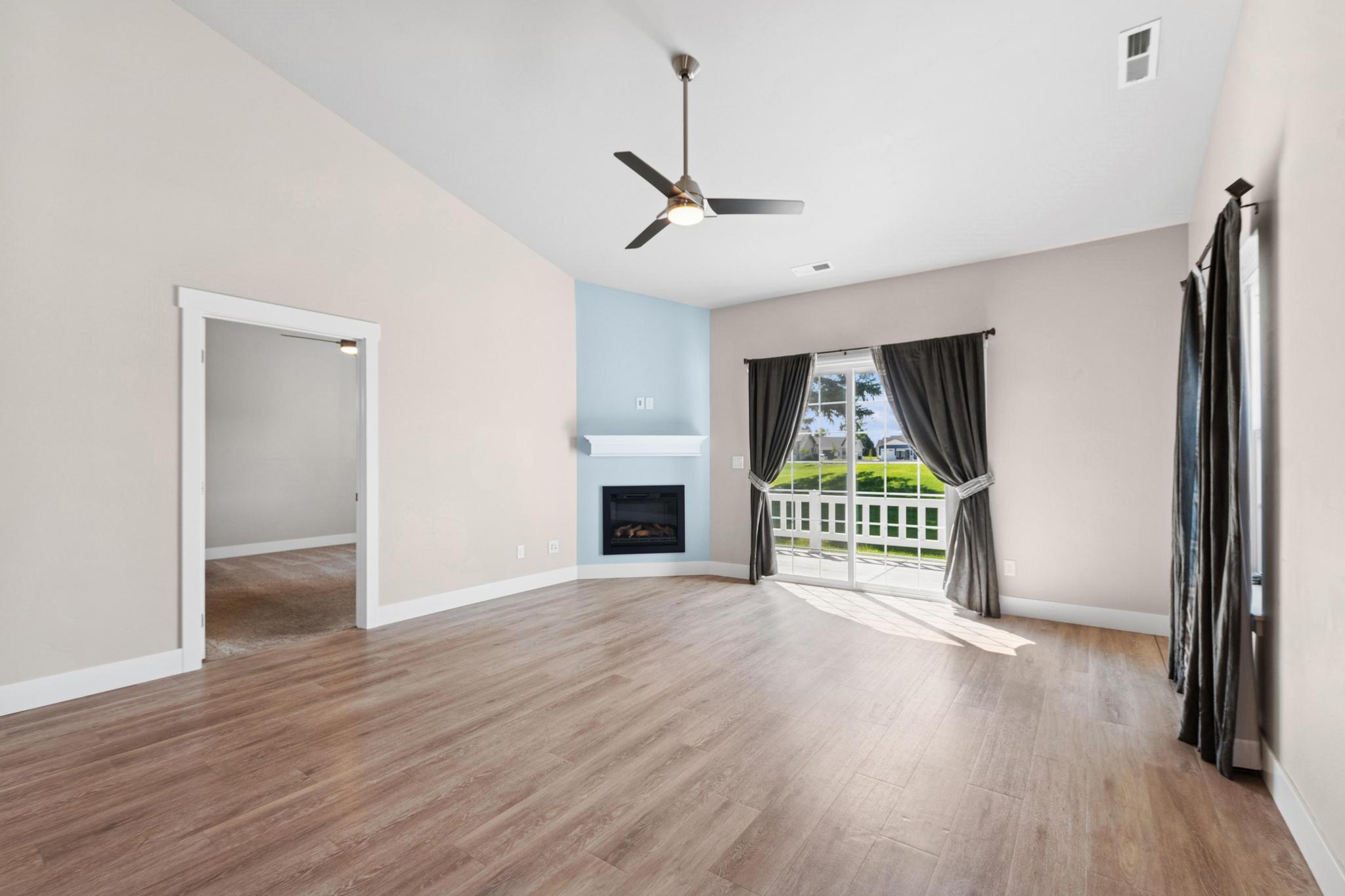 284 W Nicklaus Avenue