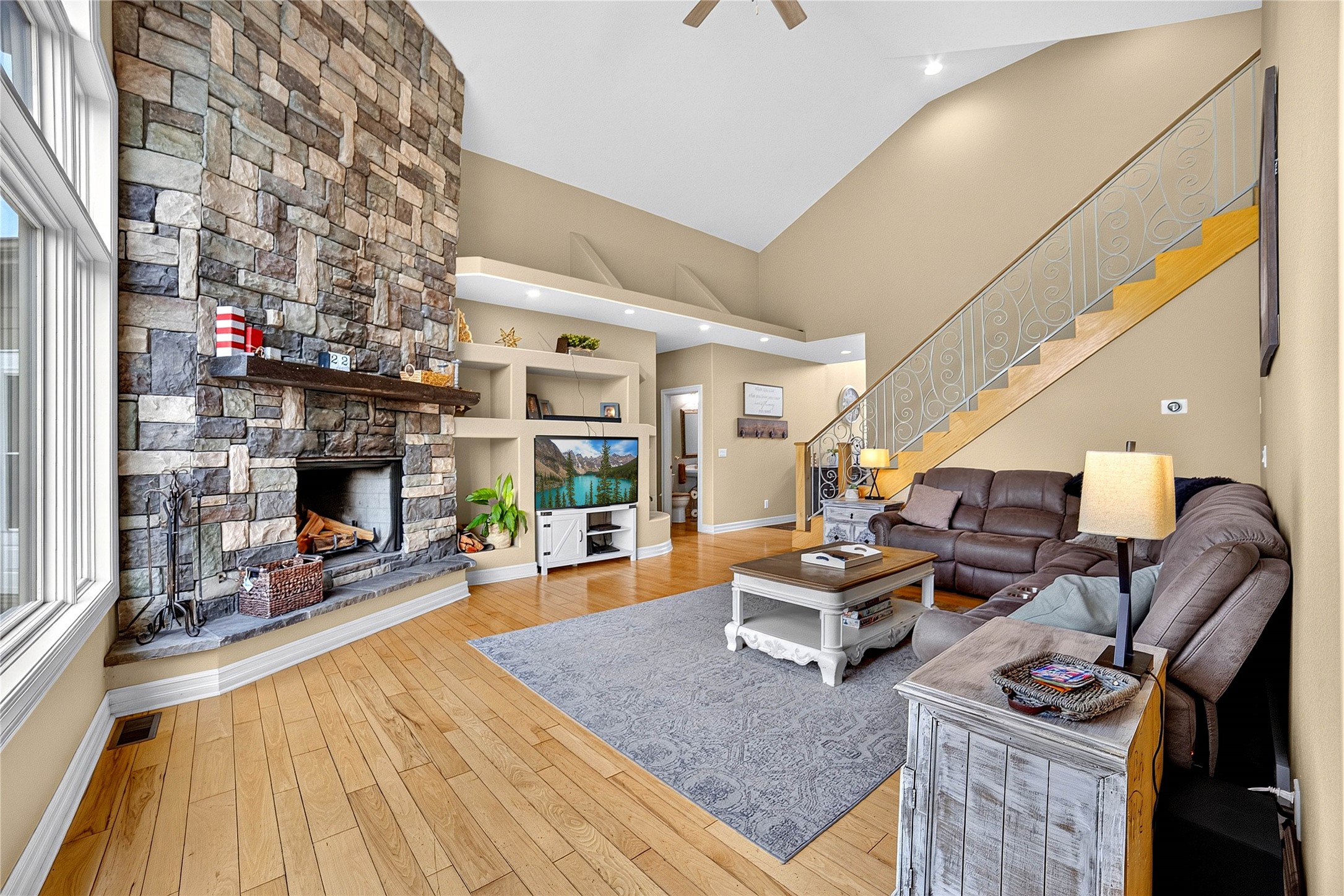 332 Stillwater Loop