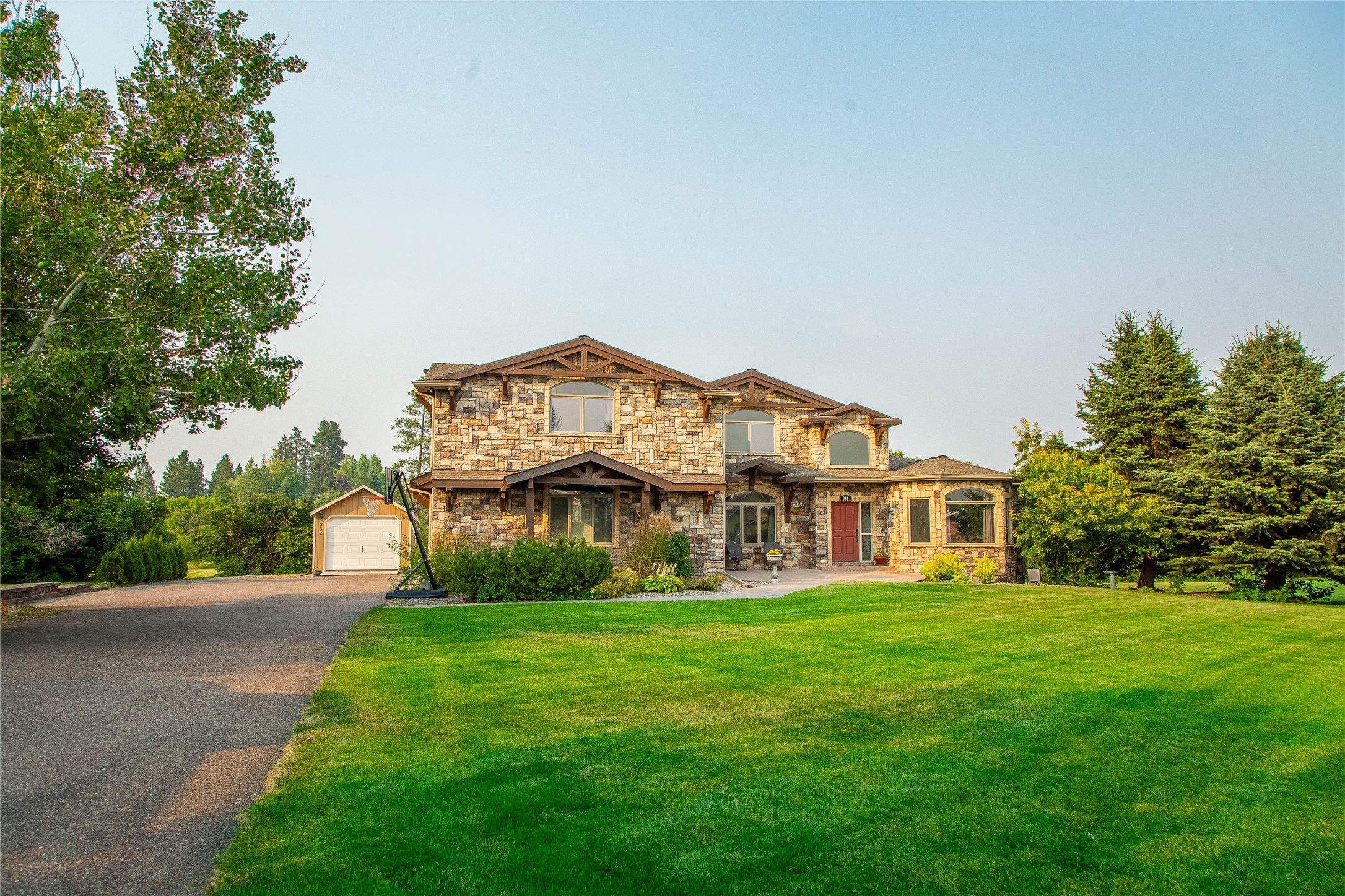 332 Stillwater Loop