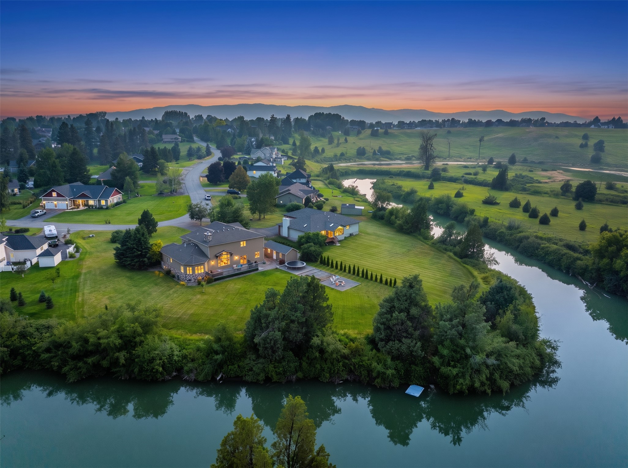 332 Stillwater Loop