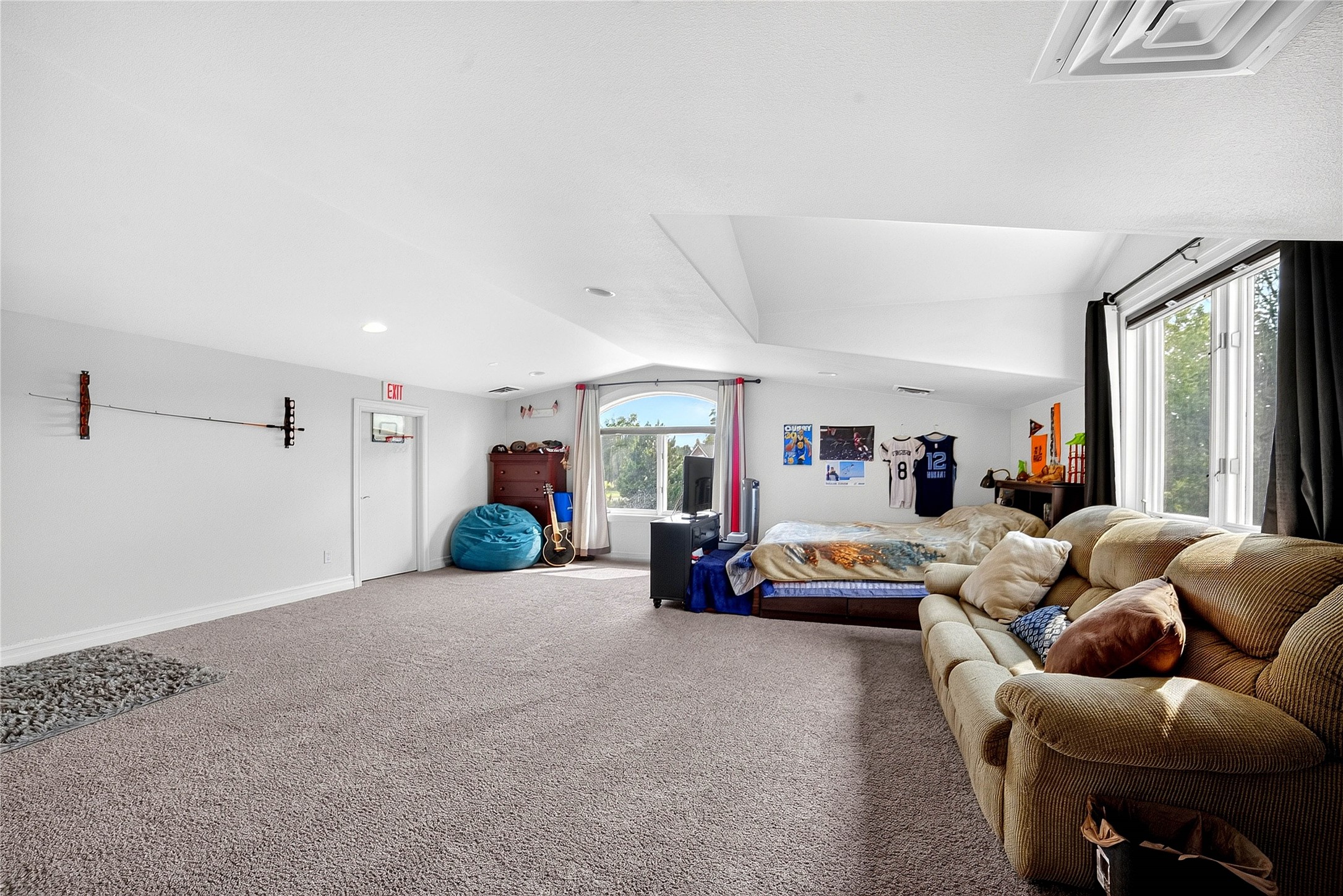 332 Stillwater Loop