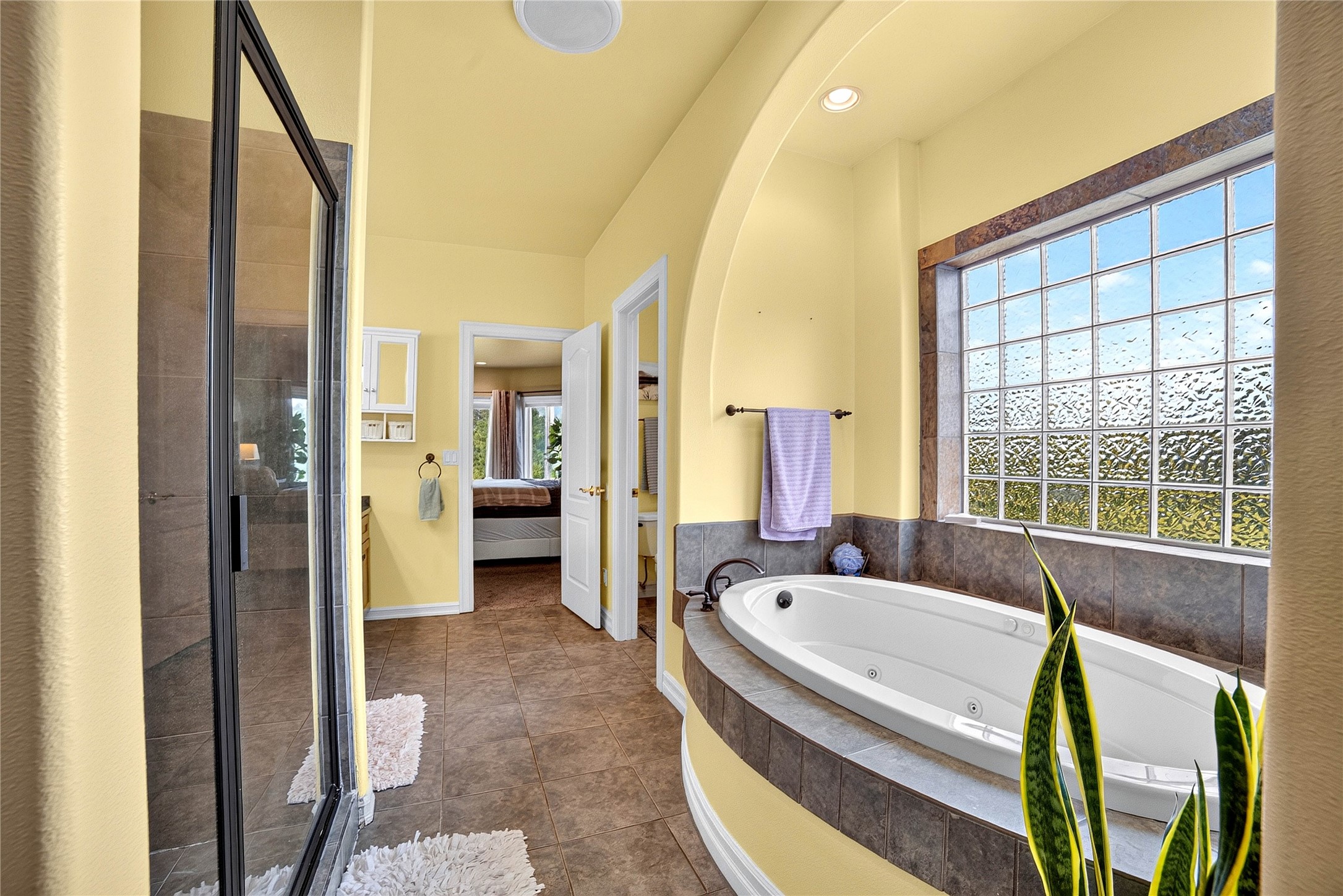 332 Stillwater Loop