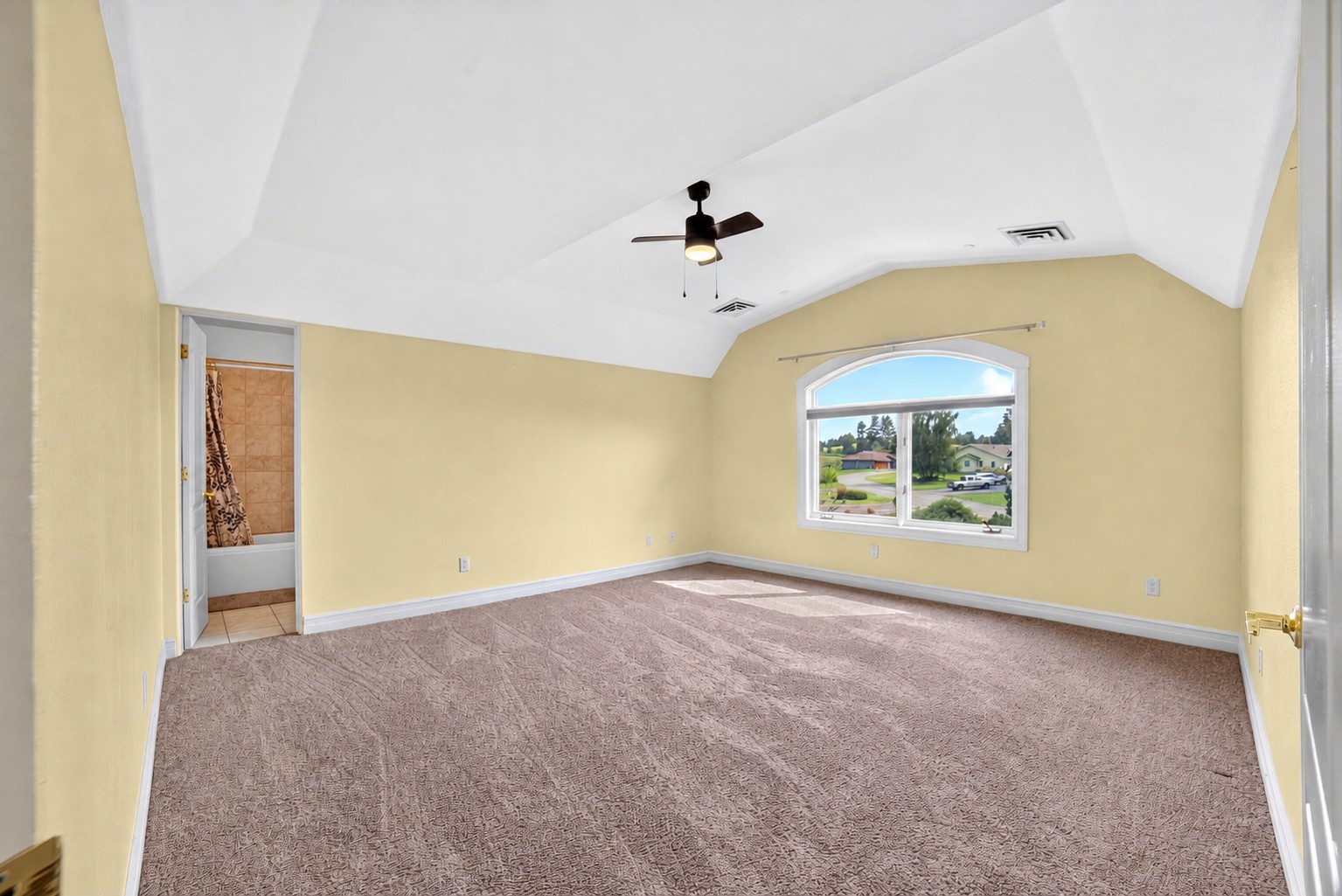 332 Stillwater Loop